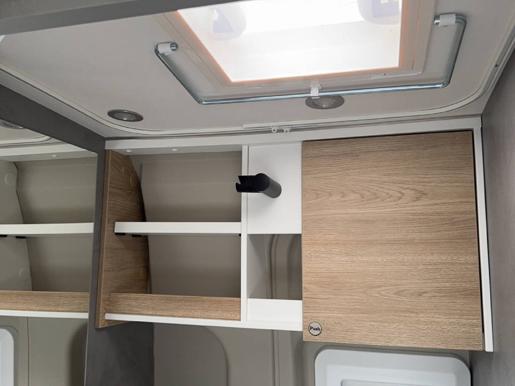 PEUGEOT Boxer ADVTR 5.4 DF 3.5t L2H2 2.2BlueHDi 140 CROSSCAMP-image-12
