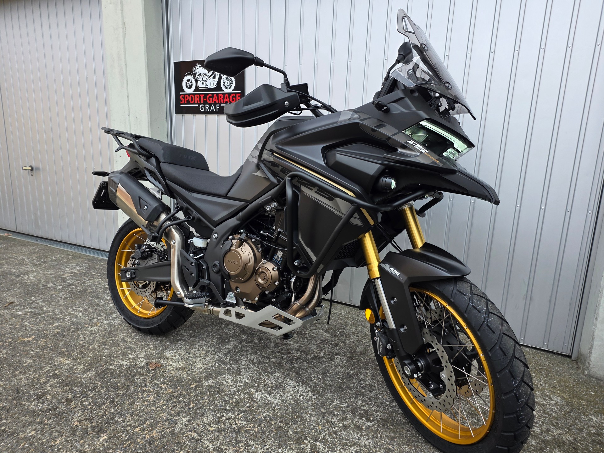 VOGE Voge 625 DSX Black Knight-image-1
