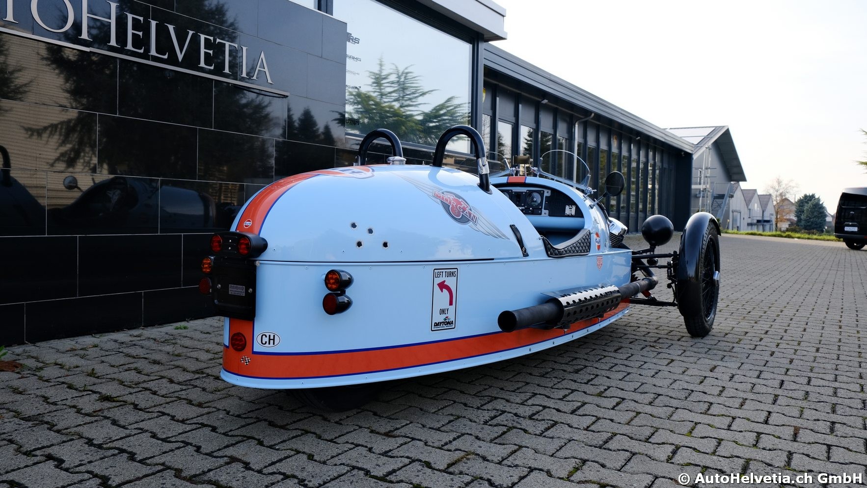 MORGAN THREEWHEELER - Gulf Edition-image-6