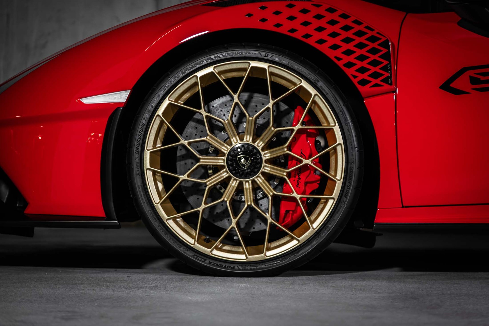 LAMBORGHINI Huracan STO Coupé DCT RWD-image-12