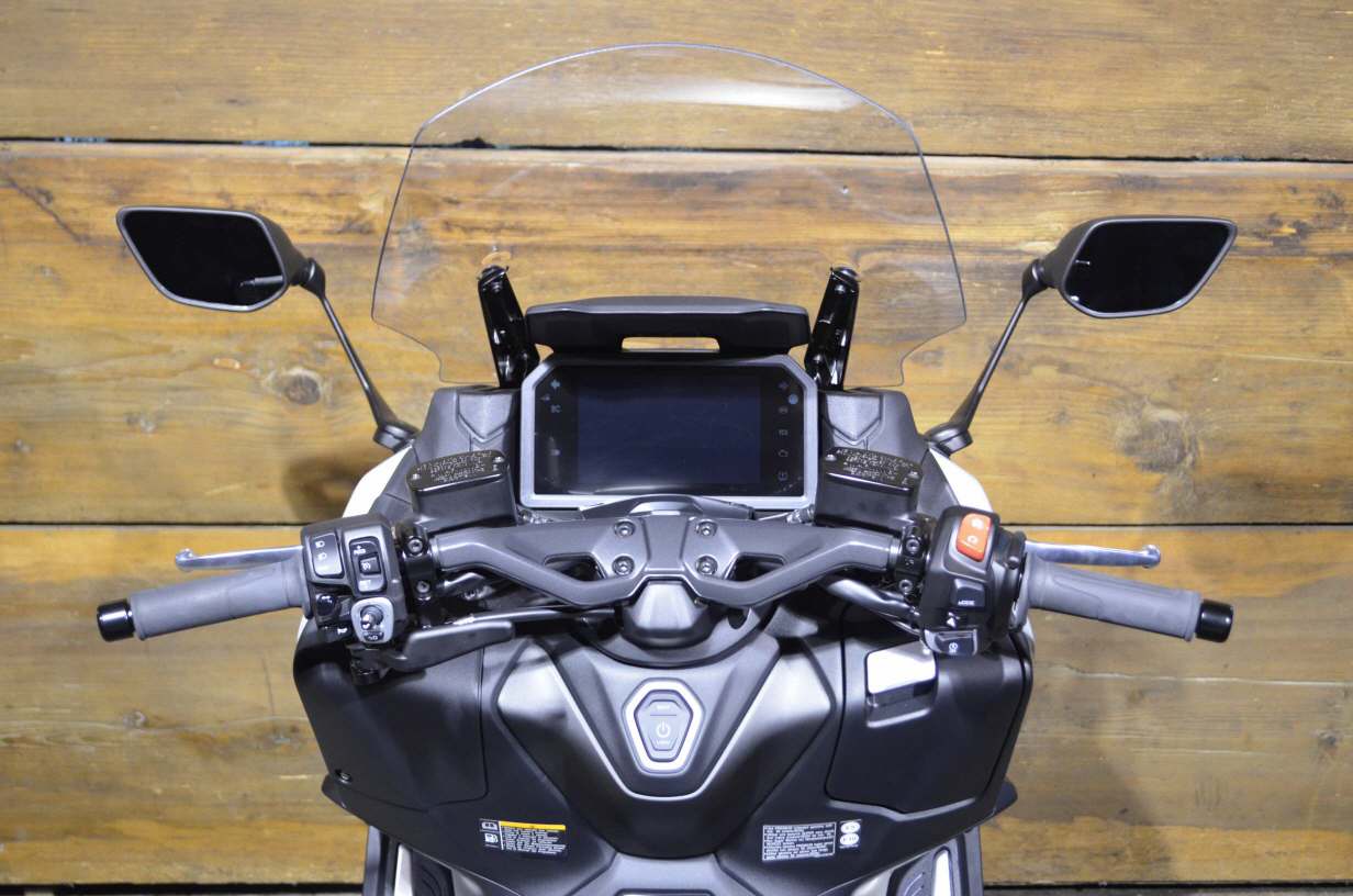 YAMAHA TMax 560 ABS Tech Max-image-2