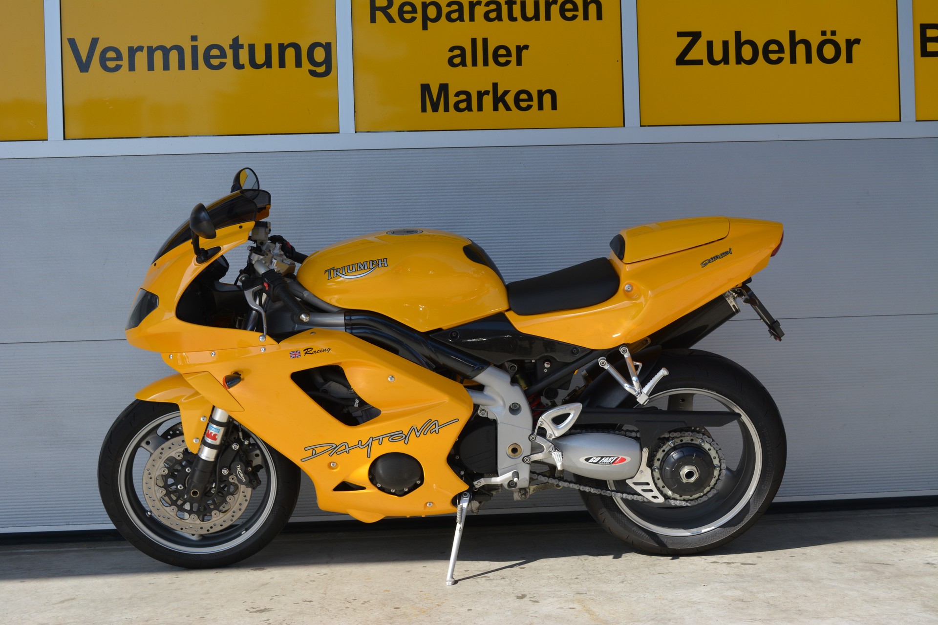 TRIUMPH Daytona 955i-image-0