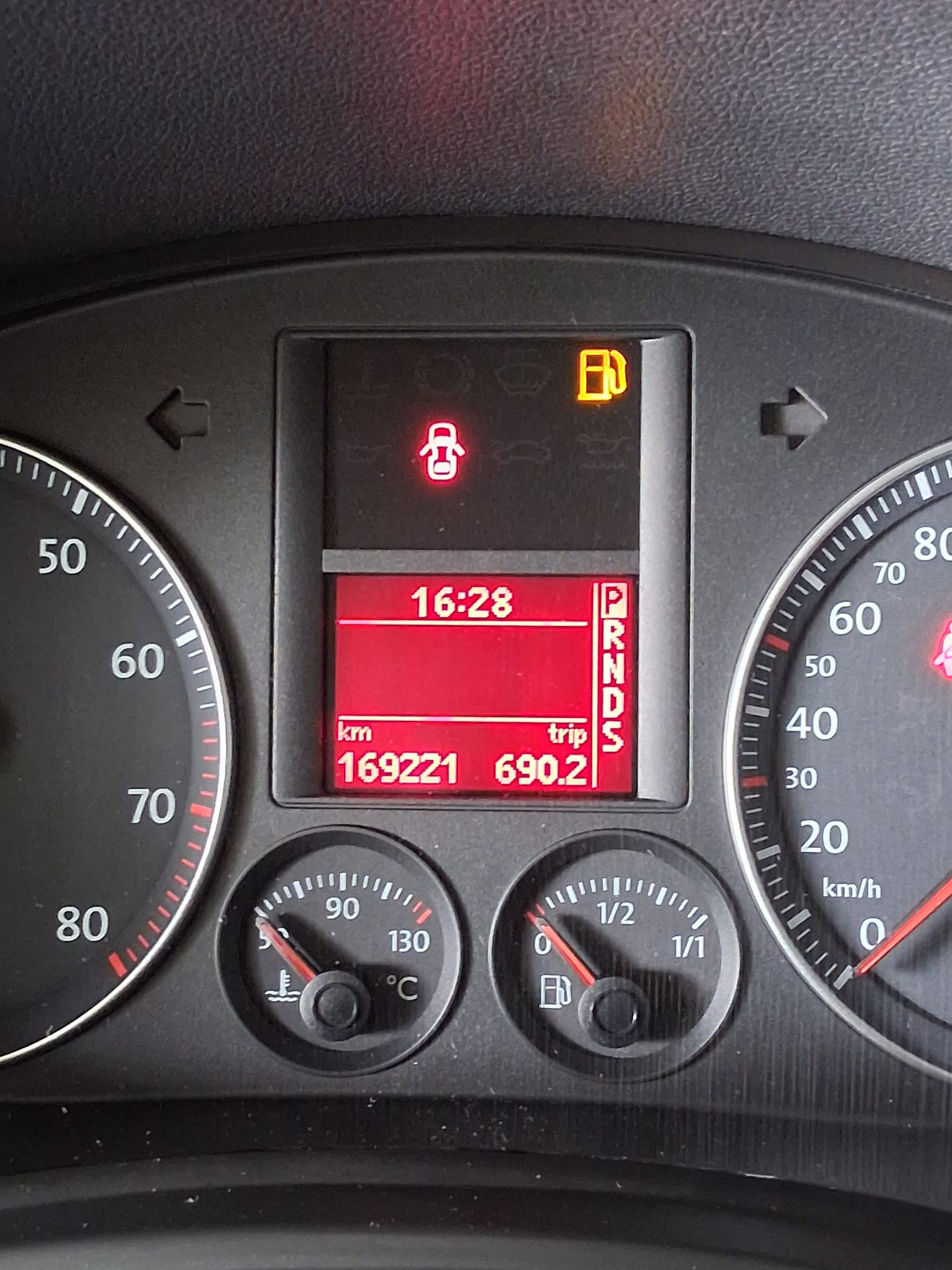 VW Golf 2.0 FSI Automat Comfortline-image-12