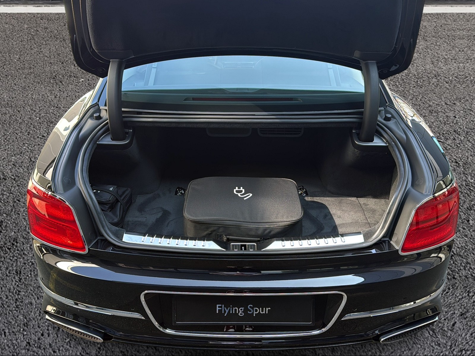 BENTLEY Flying Spur V8 Hybrid-image-9