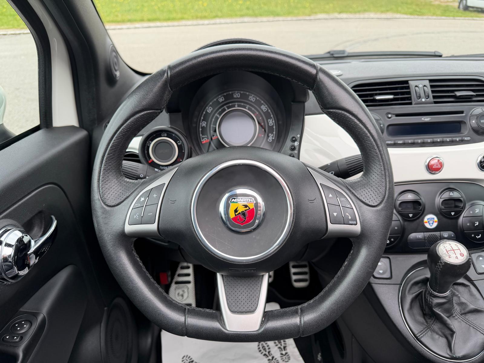 FIAT 595 C Abarth 1.4 T-Jet 160 Turismo-image-11