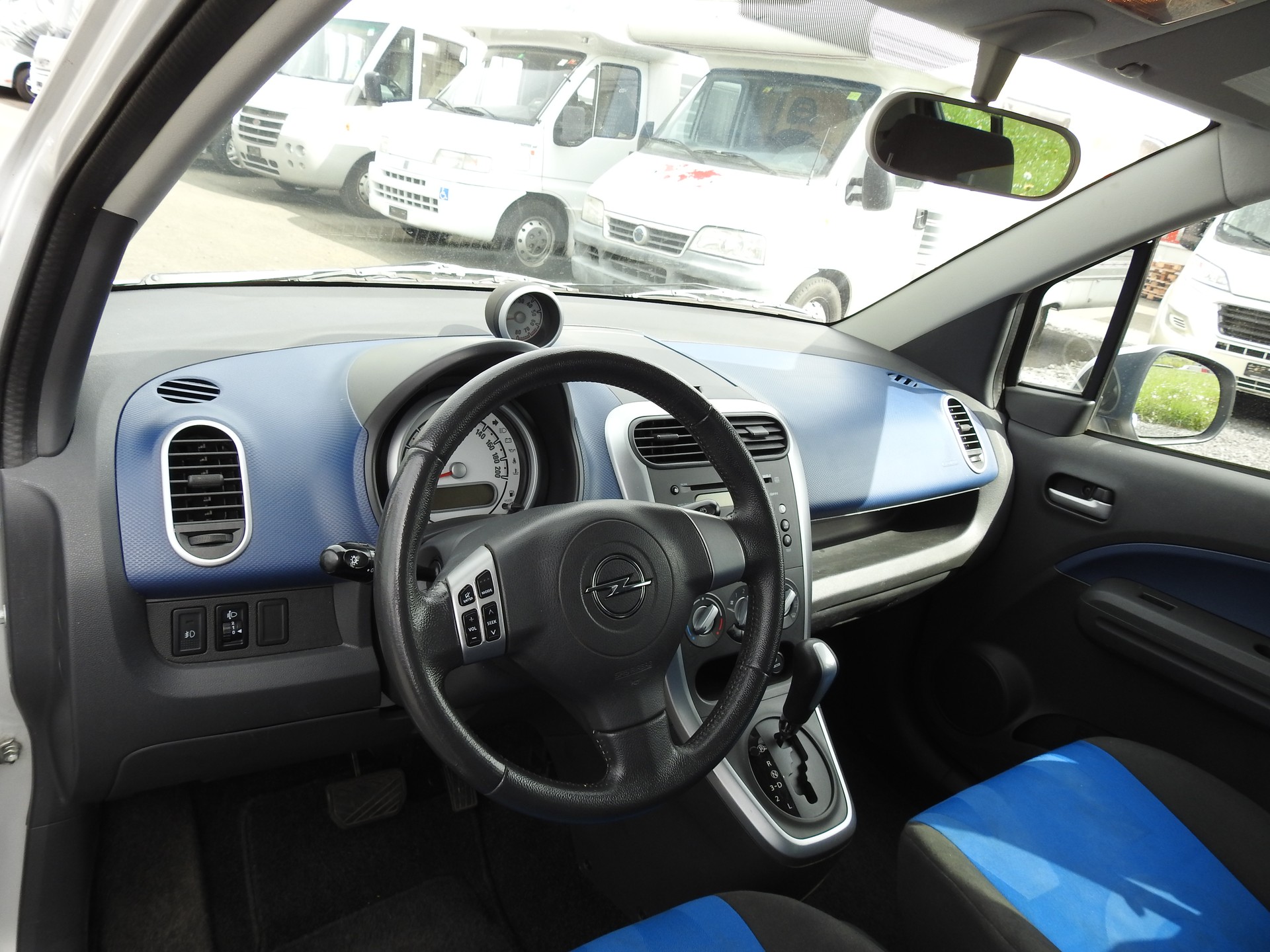 OPEL Agila 1.2 Enjoy Automatic-image-10