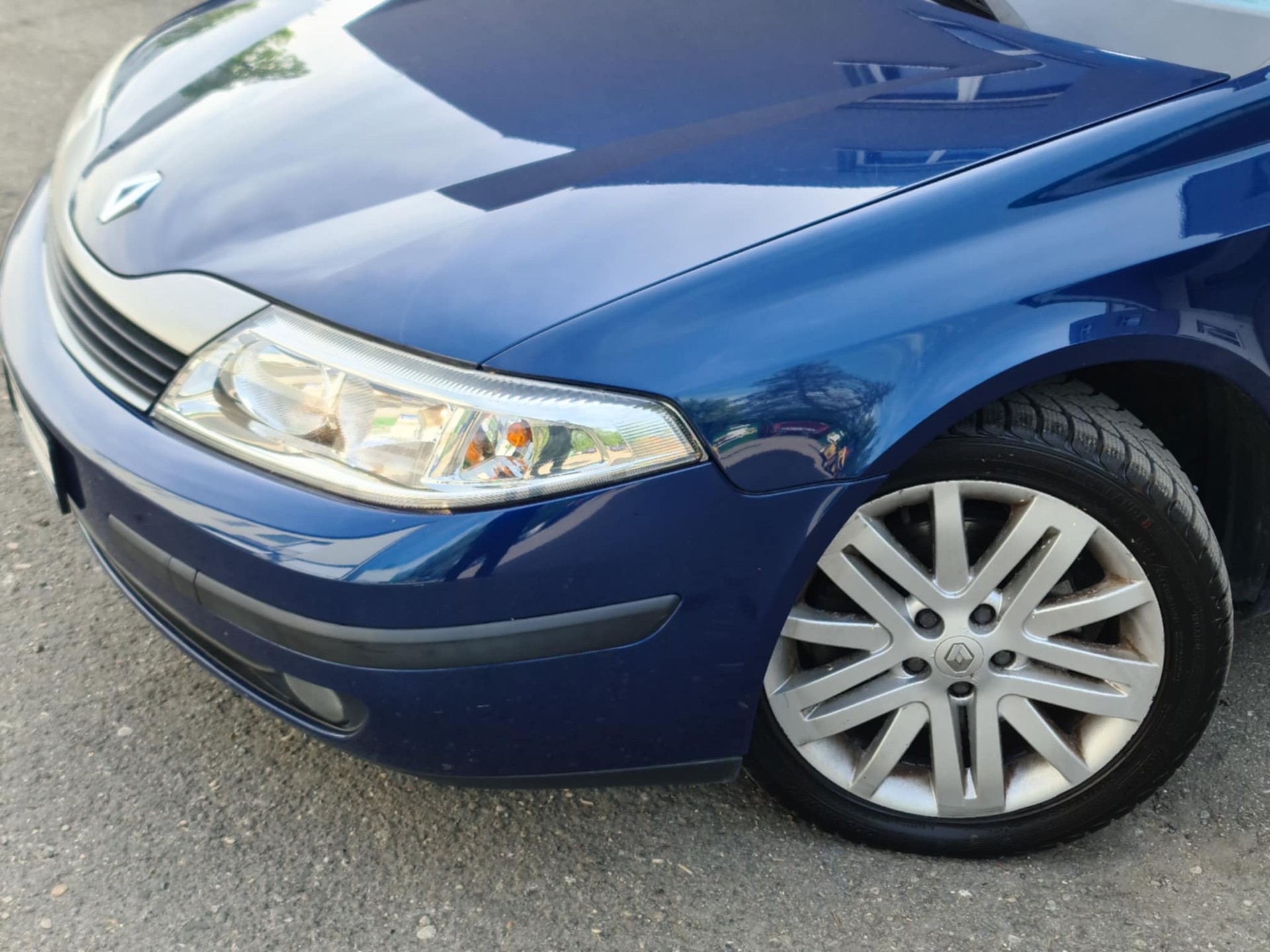 RENAULT Laguna 3.0 V6 24V Initiale Automatic-image-1