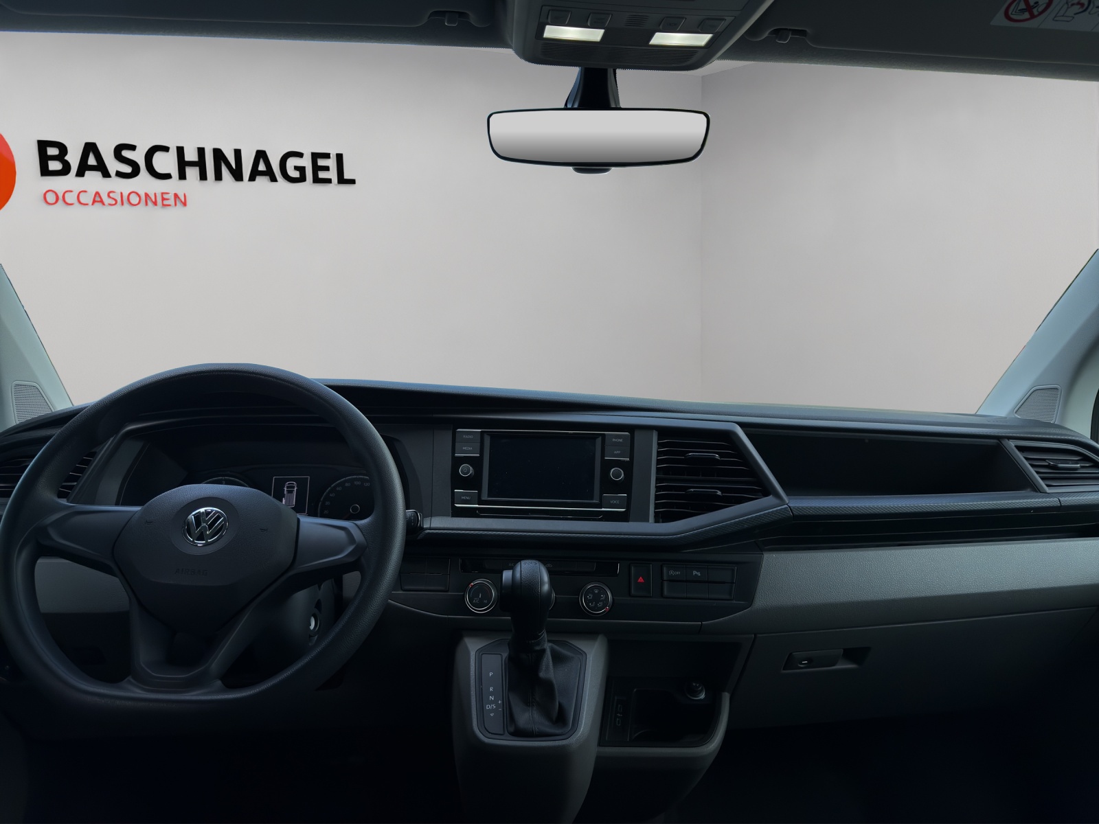 VW T6.1 2.0 TDI DSG-image-9