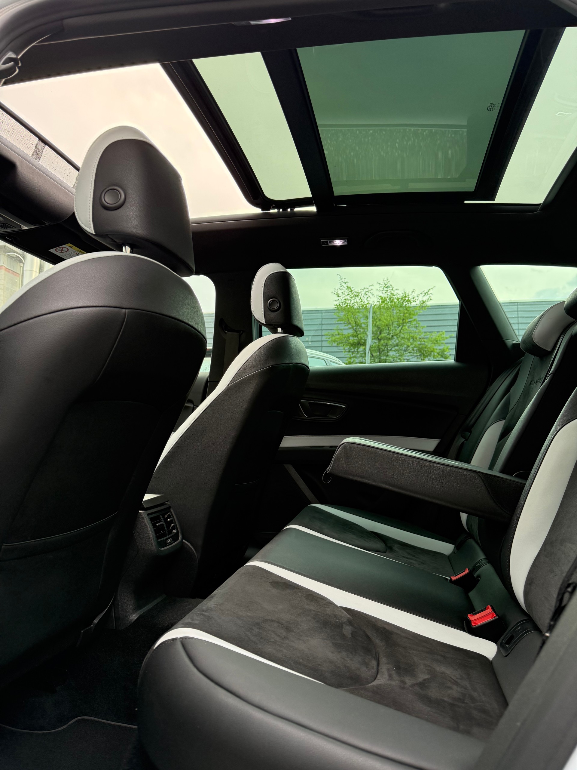 SEAT Leon ST 2.0 TSI Cupra 280 DSG-image-5