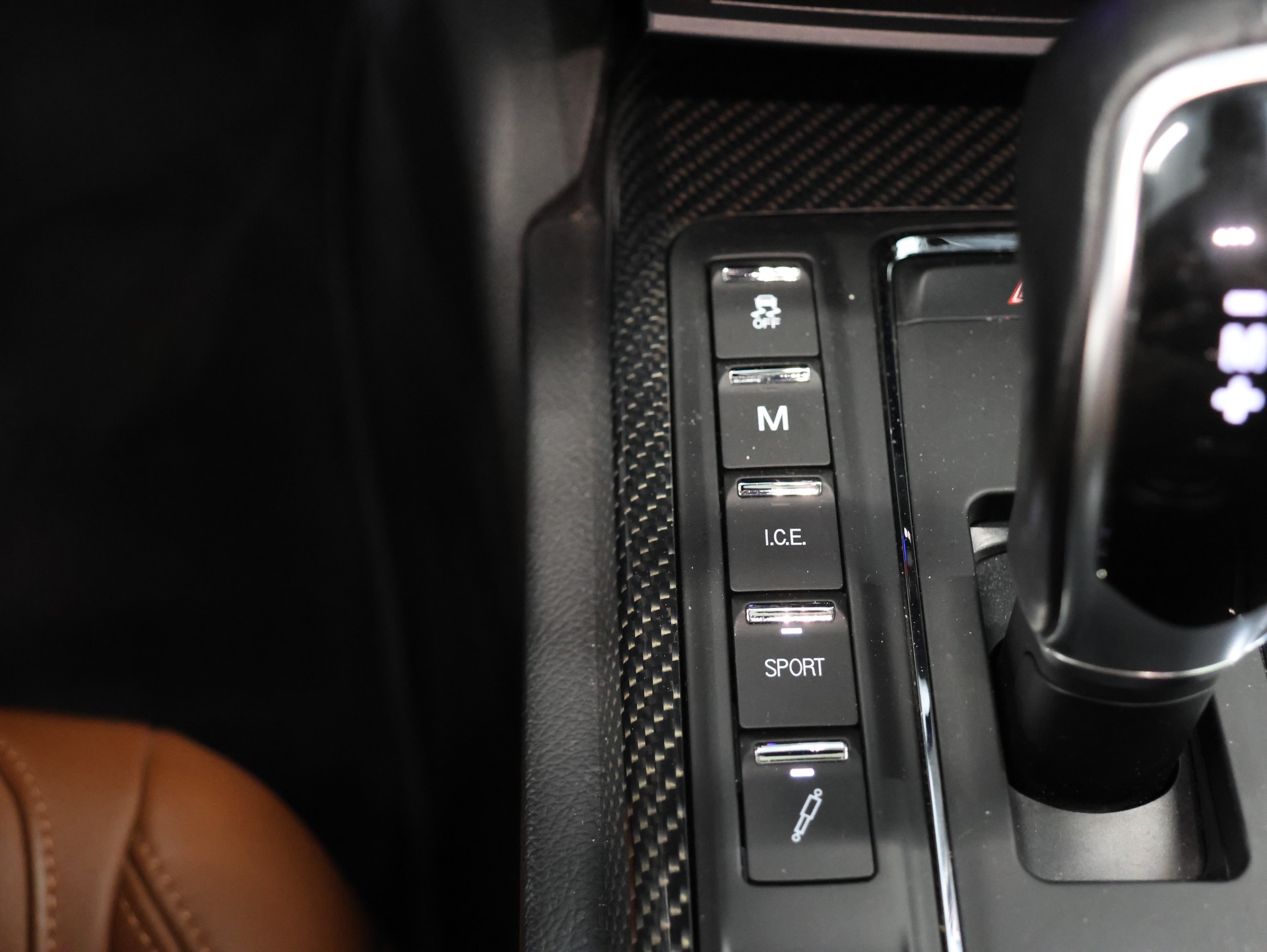 MASERATI Ghibli D 3.0 V6 GranSport Automatica *Panorama*Carbon*Sportsitze*Harman/Kardon*-image-30