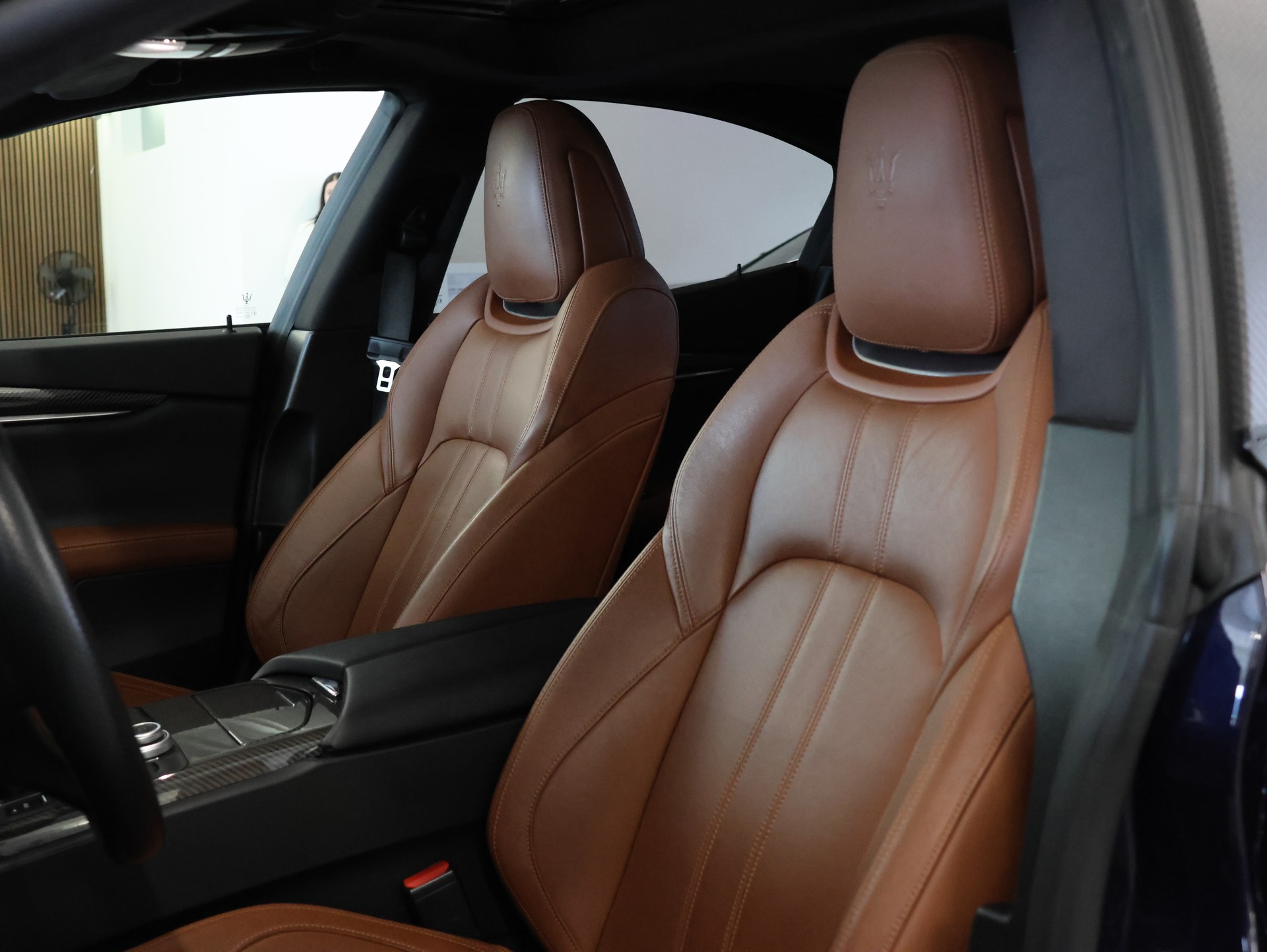 MASERATI Ghibli D 3.0 V6 GranSport Automatica *Panorama*Carbon*Sportsitze*Harman/Kardon*-image-19