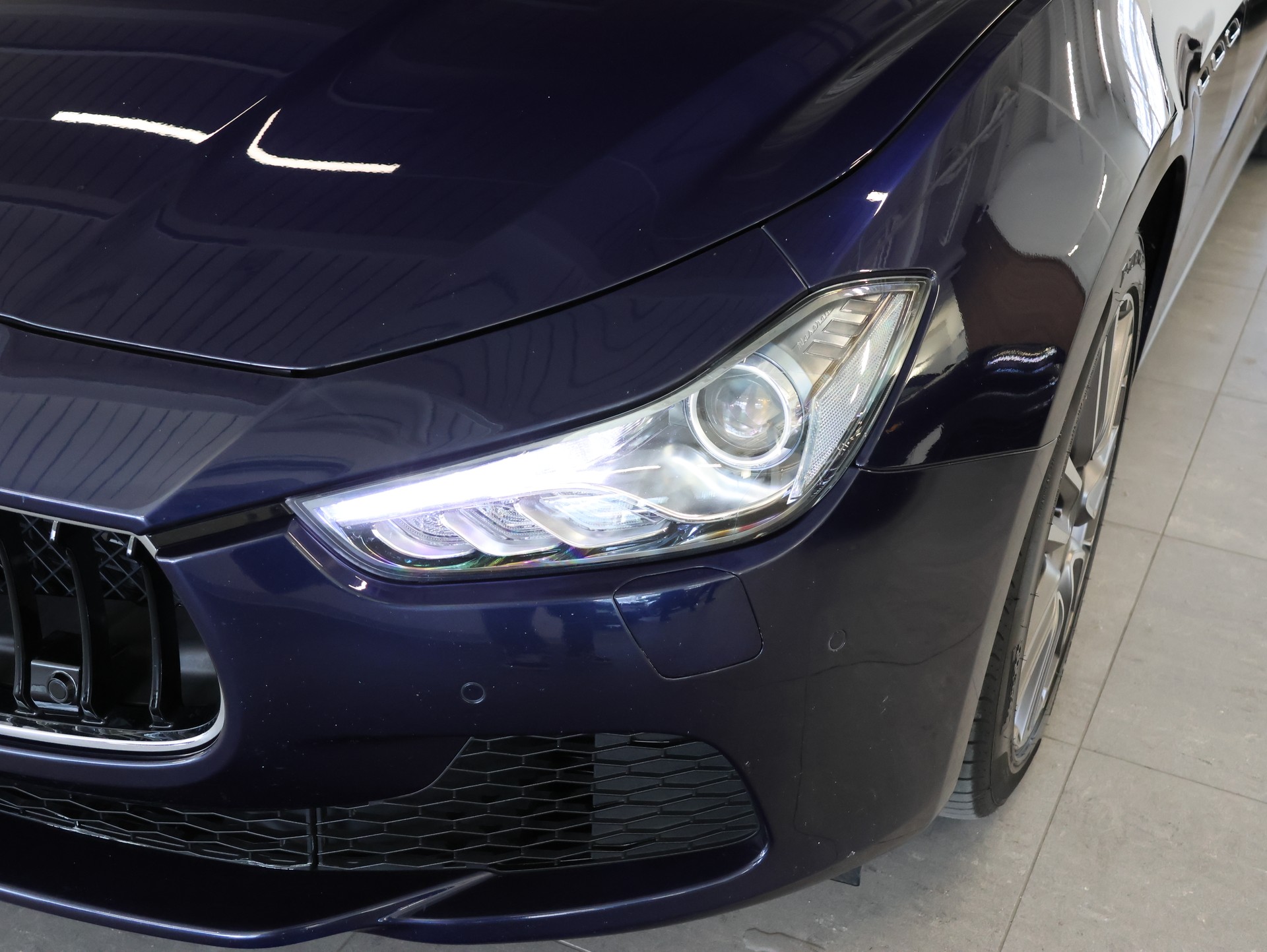 MASERATI Ghibli D 3.0 V6 GranSport Automatica *Panorama*Carbon*Sportsitze*Harman/Kardon*-image-9