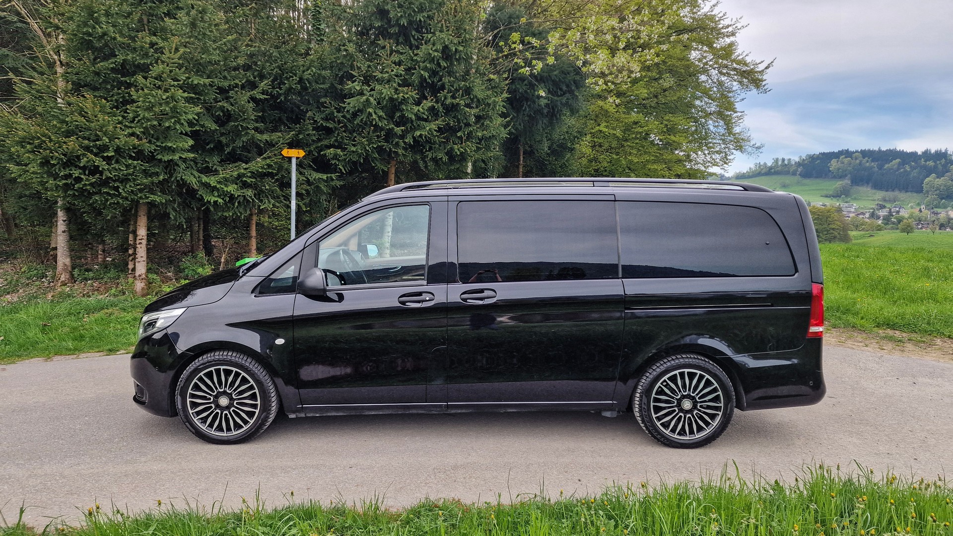 MERCEDES-BENZ 116 VIP-Bus Tourer L 7G-Tronic-image-6