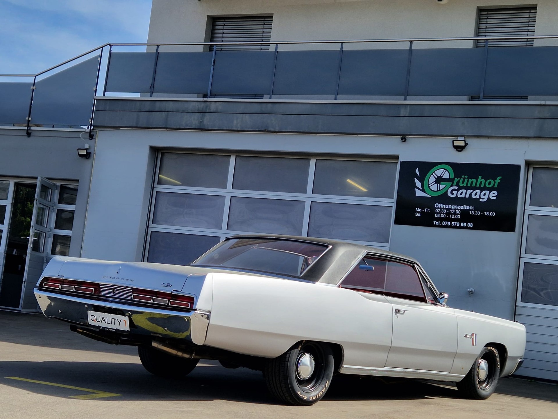 PLYMOUTH Sport Fury-image-3