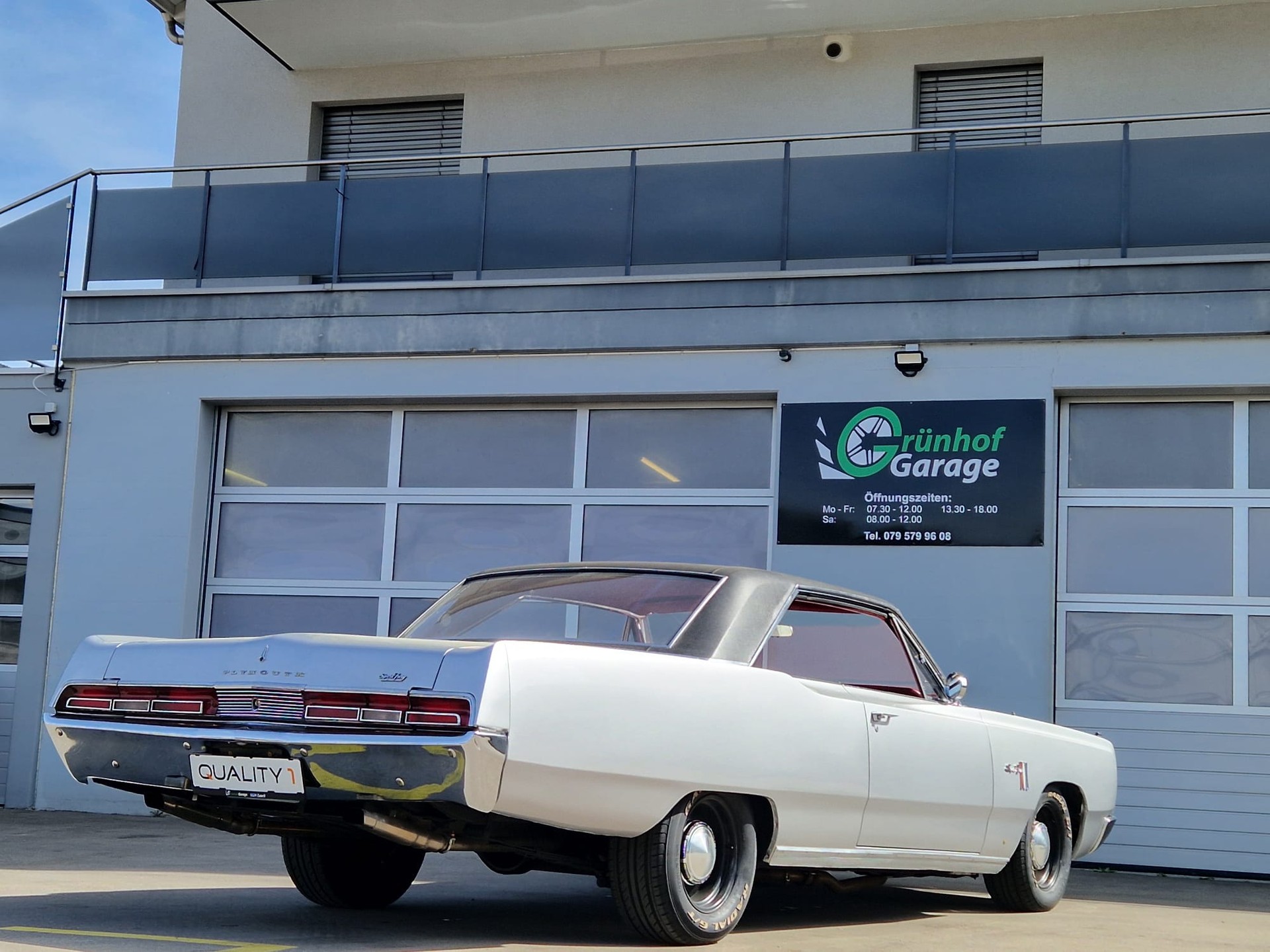 PLYMOUTH Sport Fury-image-6