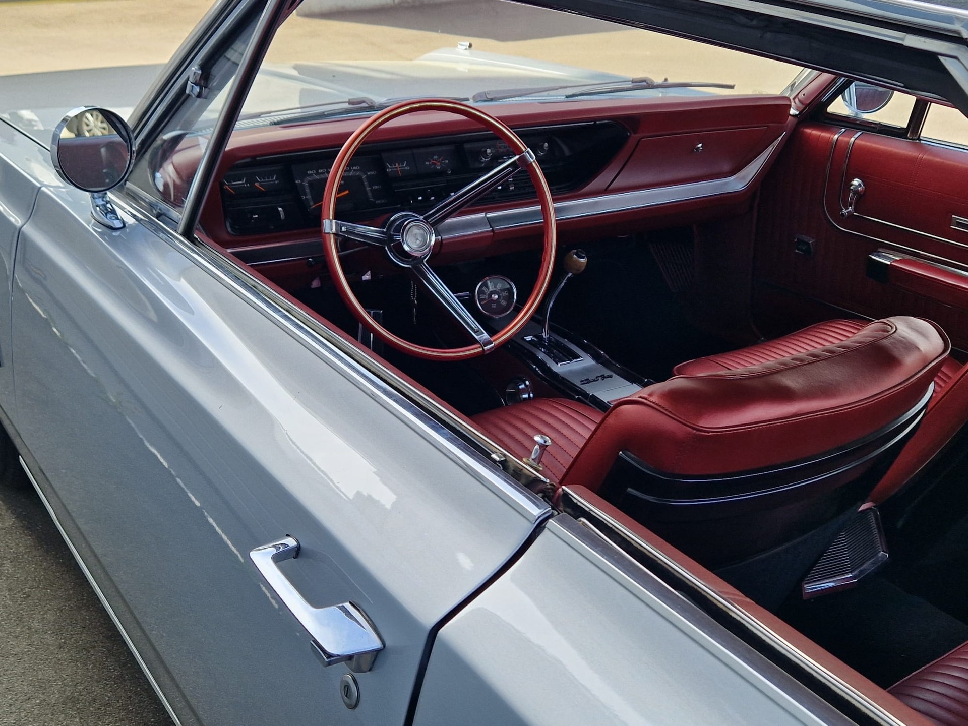 PLYMOUTH Sport Fury-image-7