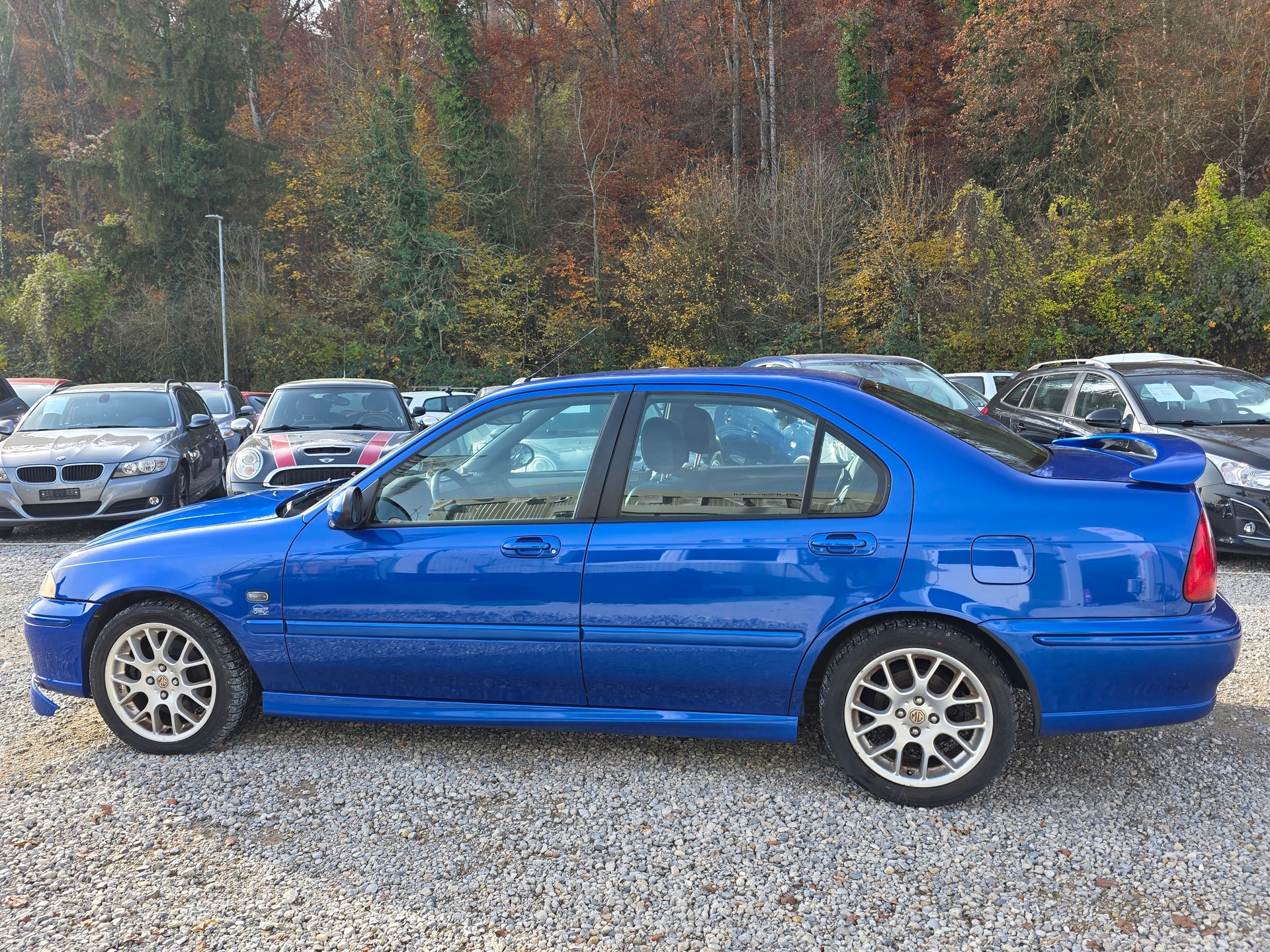 MG ZS 180-showroom-element-1
