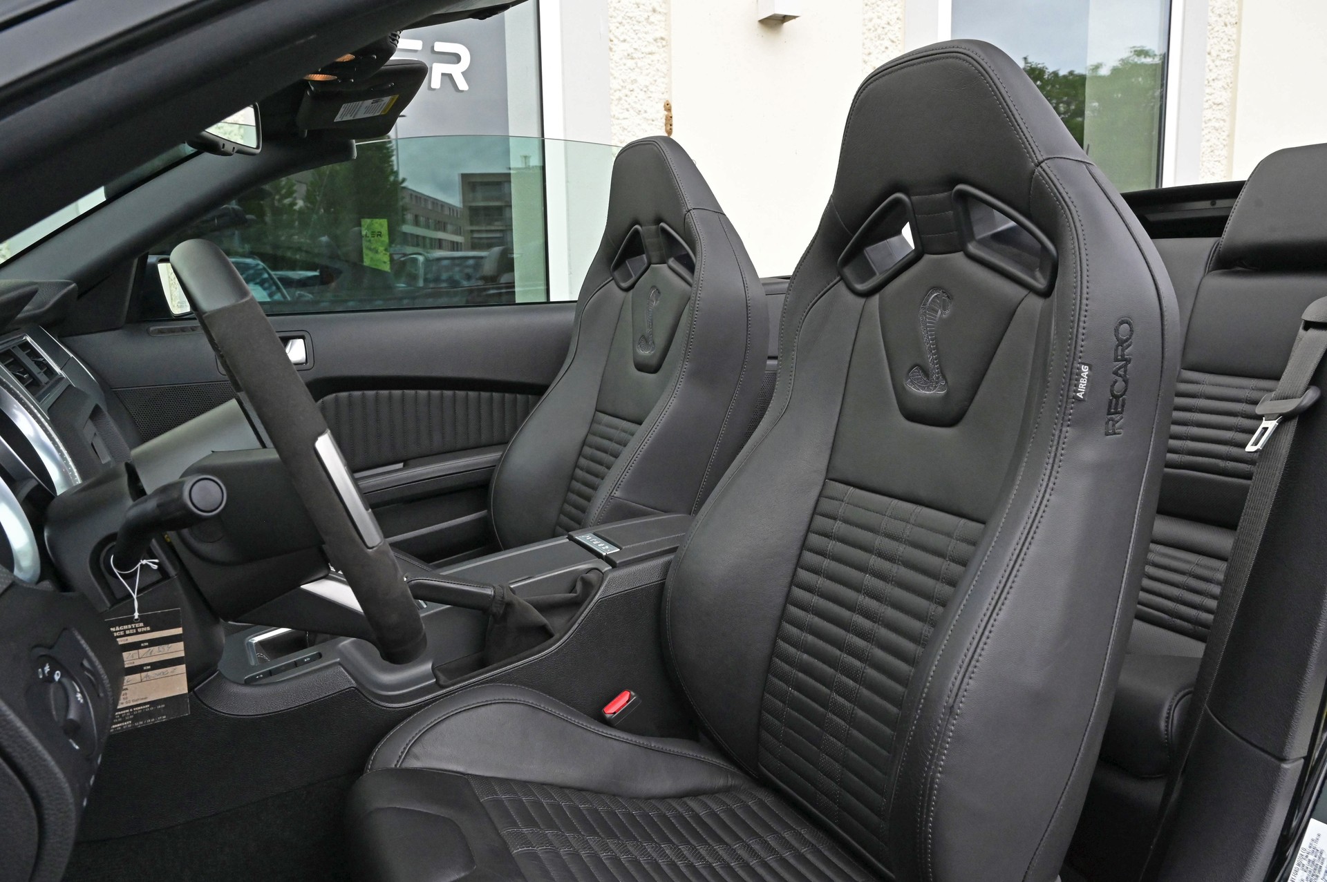FORD Shelby GT500-image-13