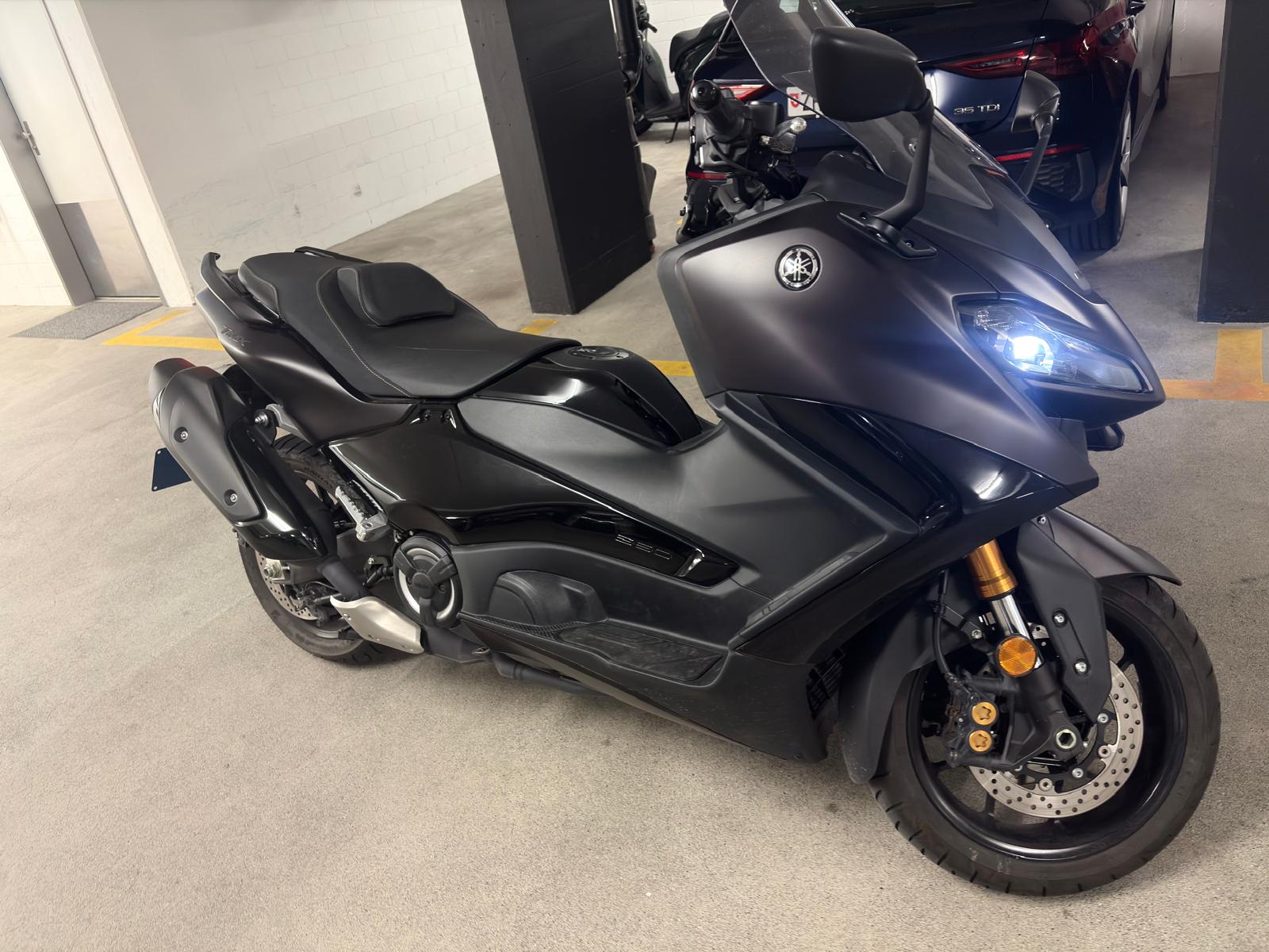 YAMAHA T-MAX Tech-Max XP 560-image-2
