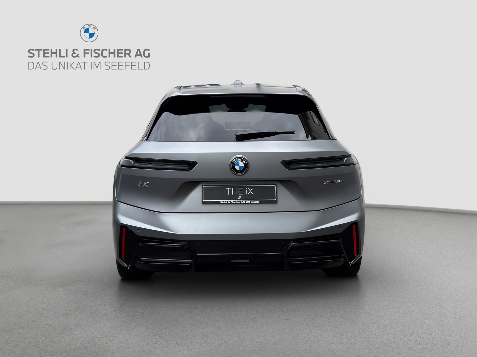 BMW iX xDrive60 M Sport Pro-image-5