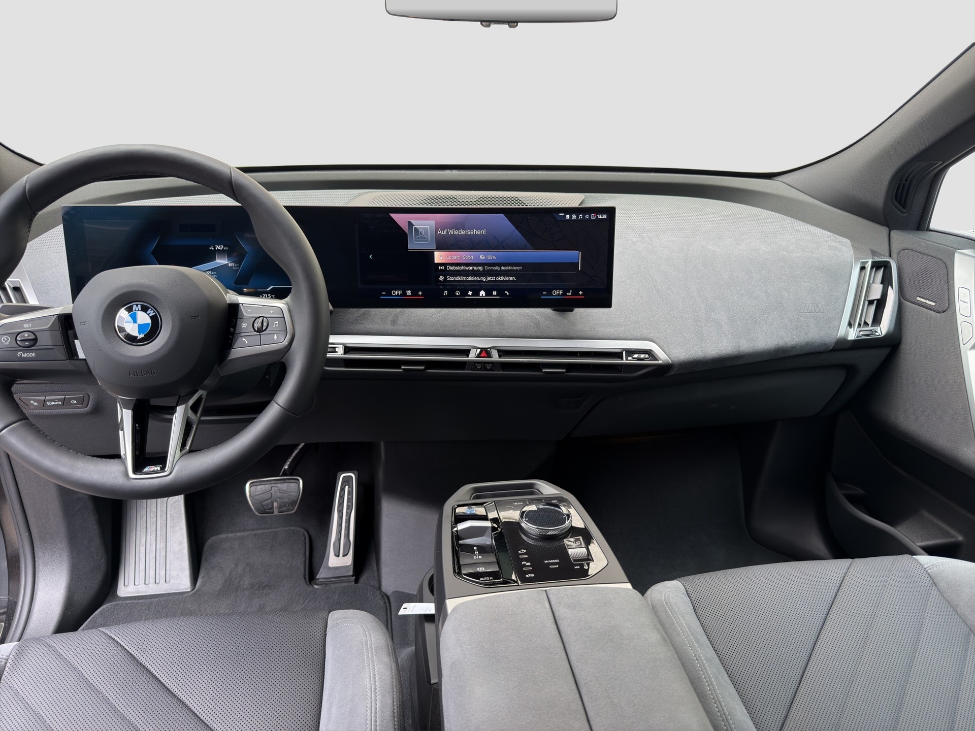 BMW iX xDrive60 M Sport Pro-image-11