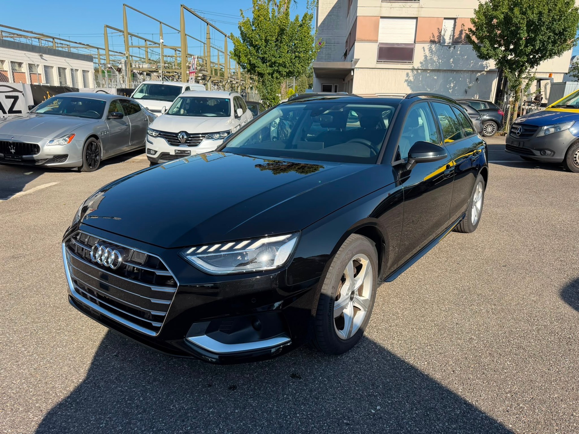 AUDI A4 Avant 35 TDI advanced S-tronic-showroom-element-1