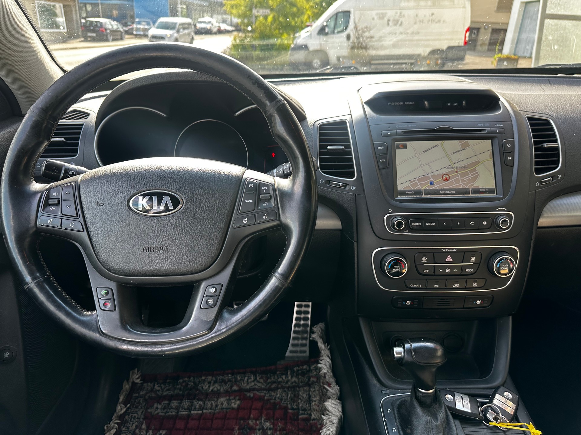KIA Sorento 2.2 CRDI Style Automatic-image-8