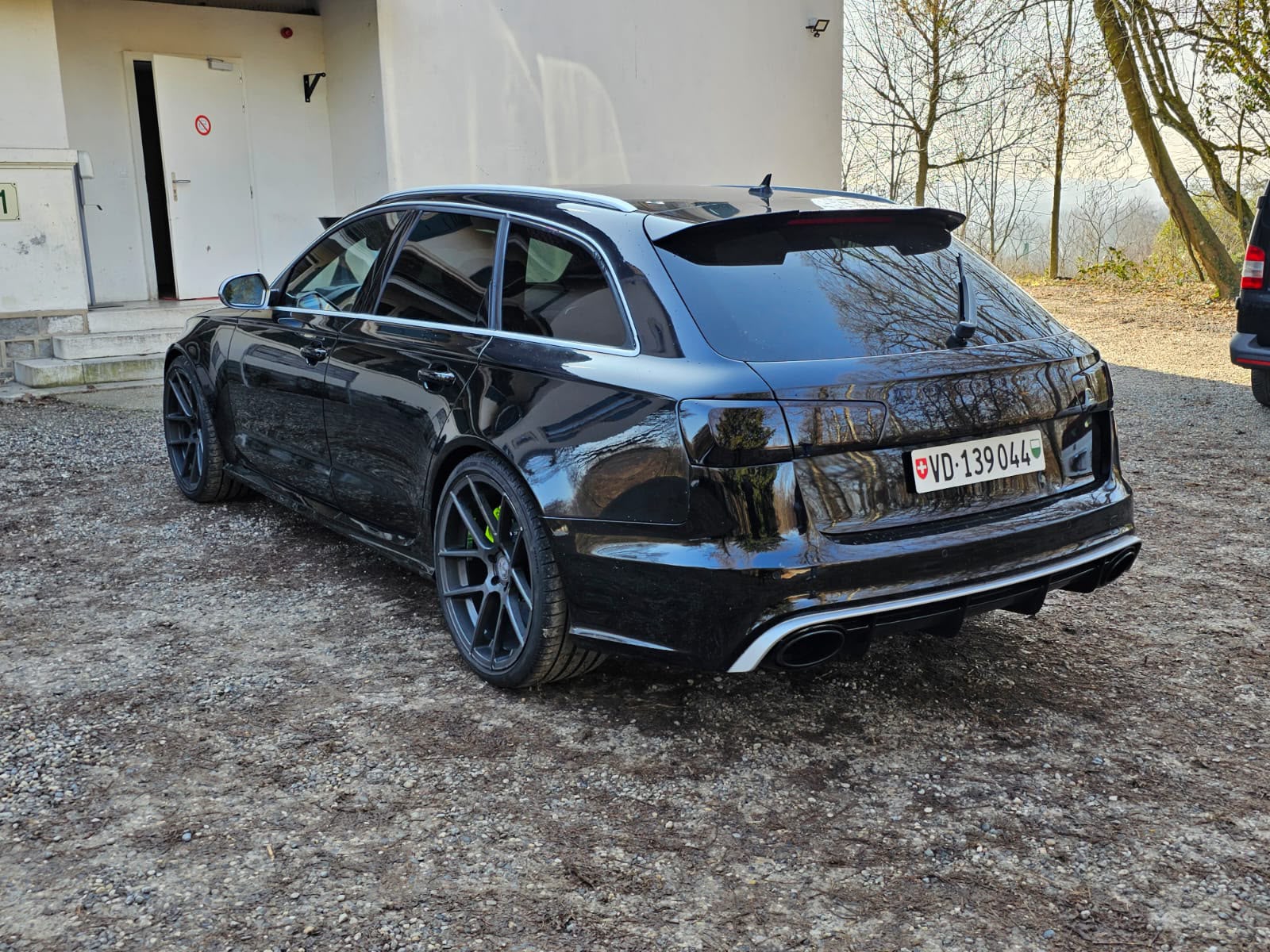 AUDI RS6 Avant 4.0 TFSI V8 quattro Tiptronic-image-2