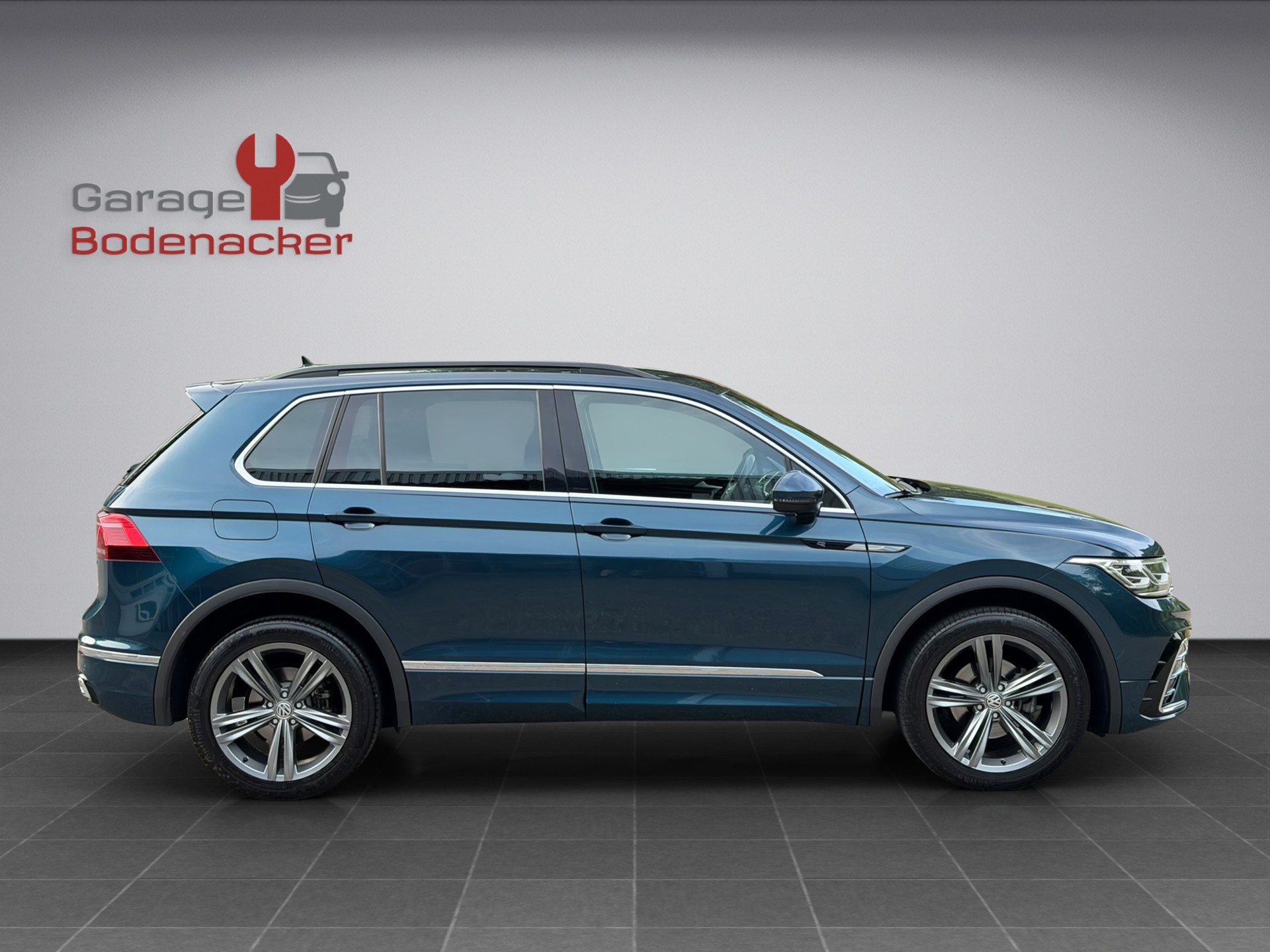 VW Tiguan 2.0 TDI SCR R-Line 4Motion DSG * Facelift * Diesel * AHK * R Sport Line *-image-6