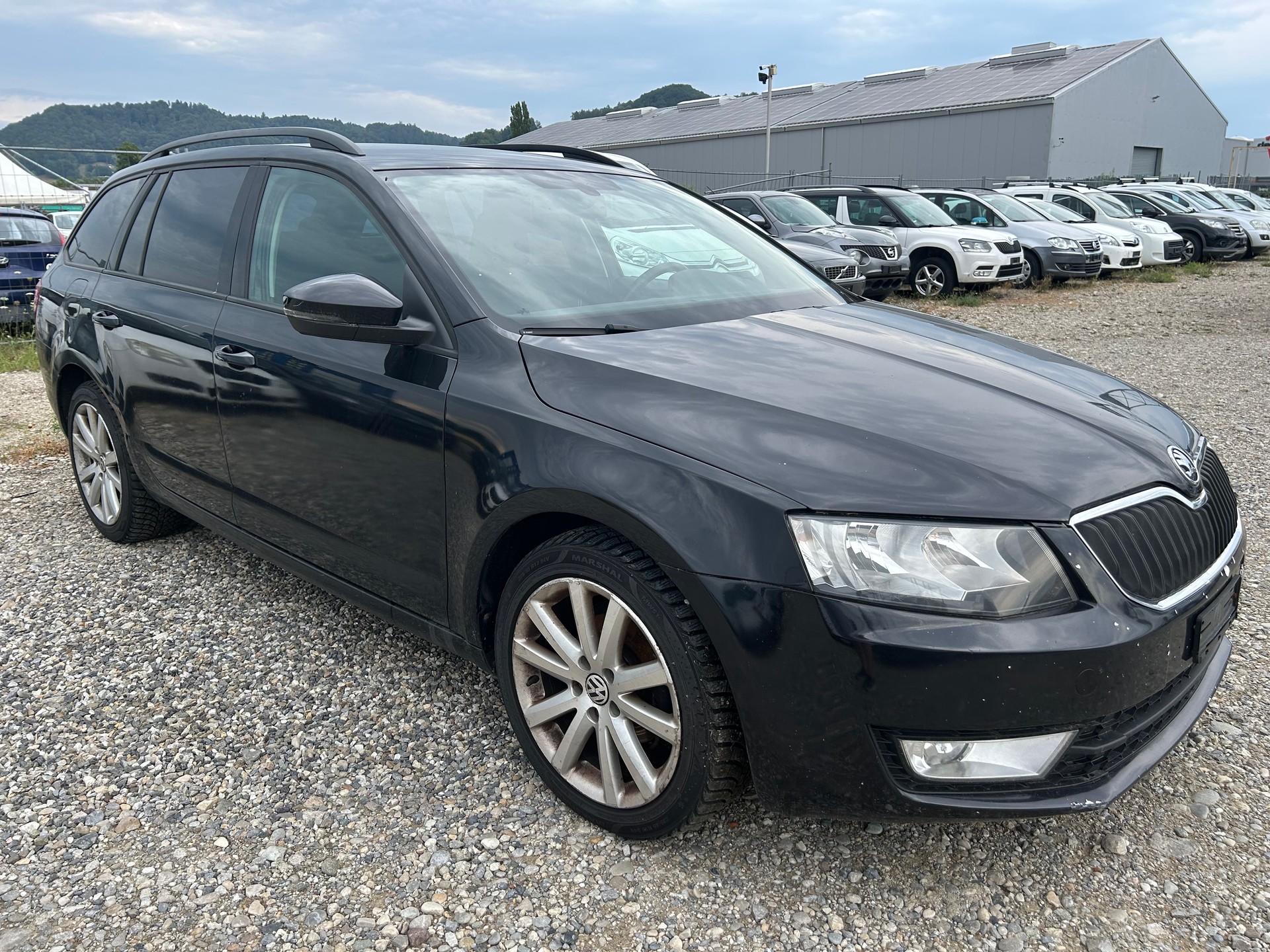SKODA Octavia Combi 1.6 TDI Elegance DSG-image-2