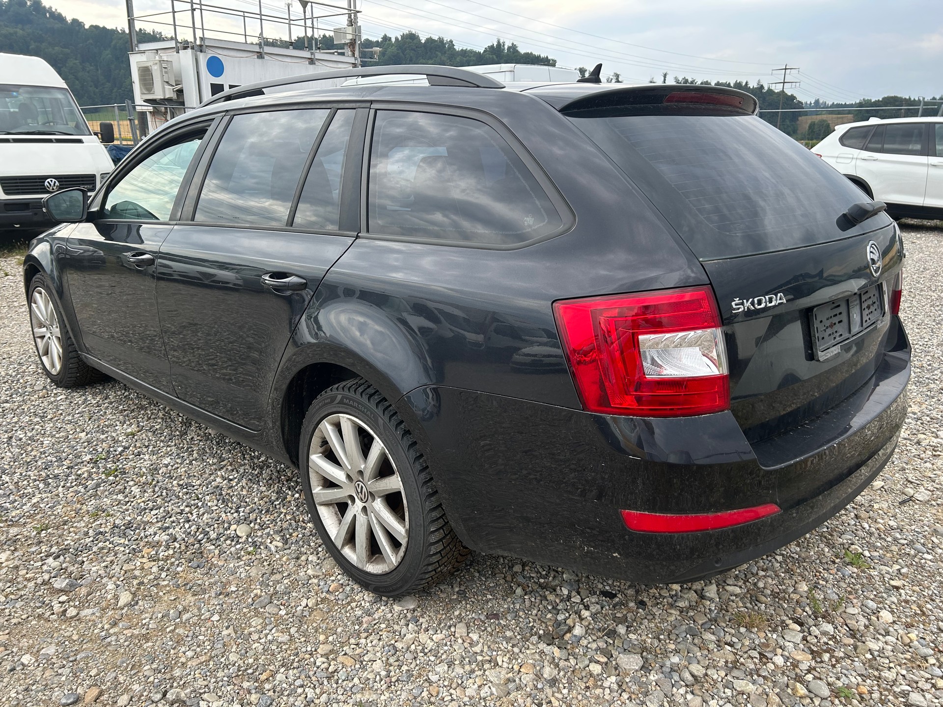 SKODA Octavia Combi 1.6 TDI Elegance DSG-image-5