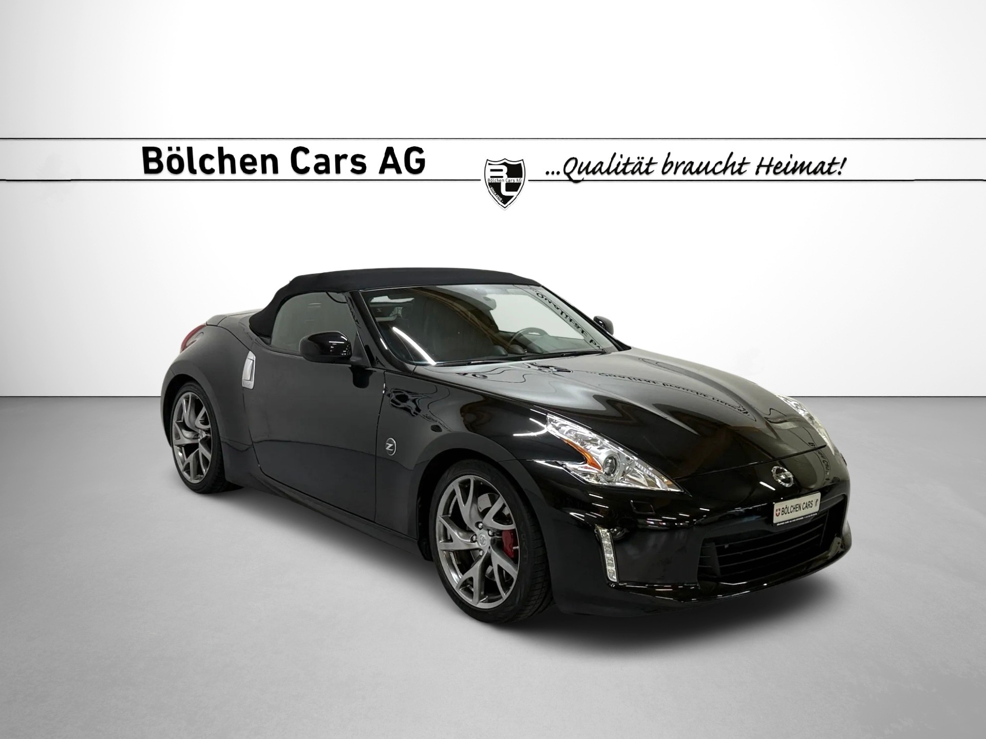 NISSAN Roadster-showroom-element-1