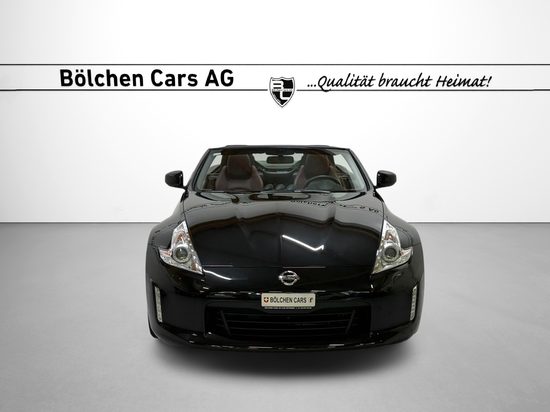 NISSAN Roadster-showroom-element-2