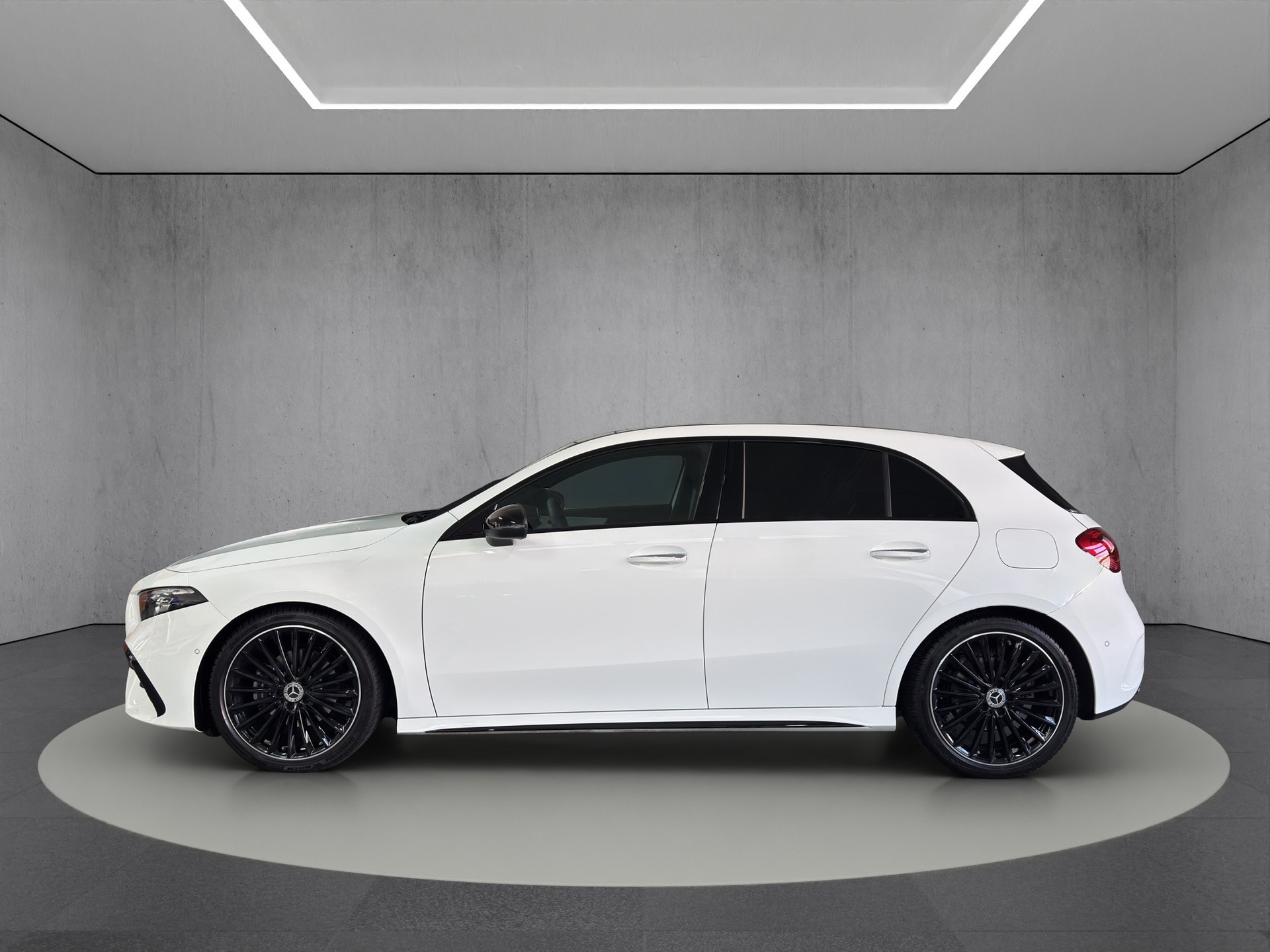 MERCEDES-BENZ A 200 7G-DCT AMG Line Special Edition-showroom-element-2