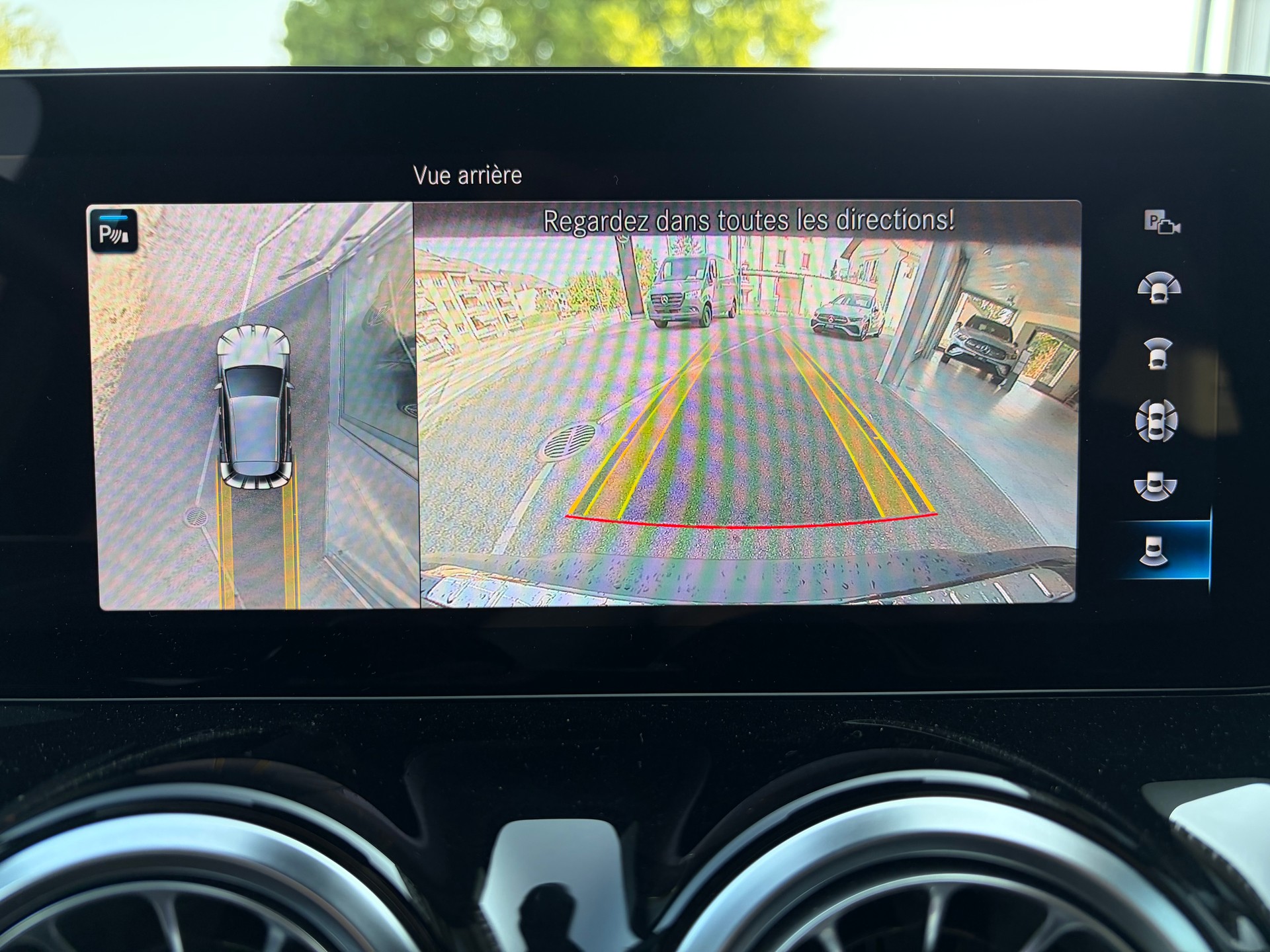 MERCEDES-BENZ EQA 250+-image-11