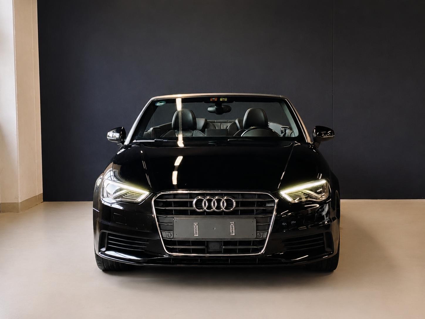 AUDI A3 Cabriolet 1.8 TFSI Ambition S-tronic-image-2