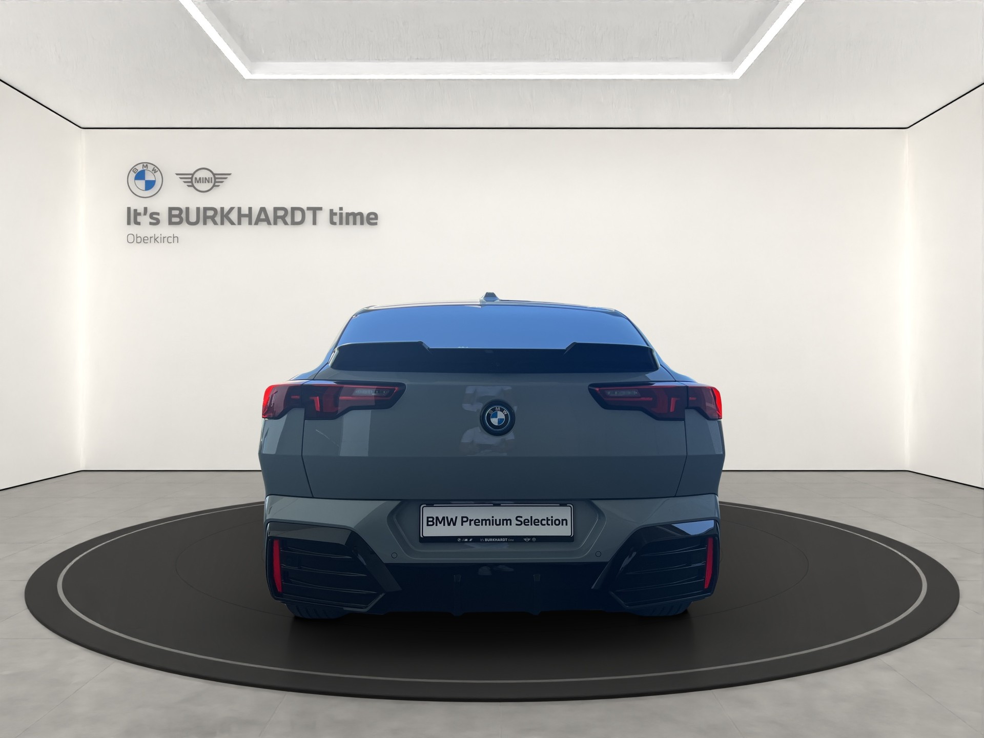 BMW iX2 xDrive 30 M Sport Pro-showroom-element-3