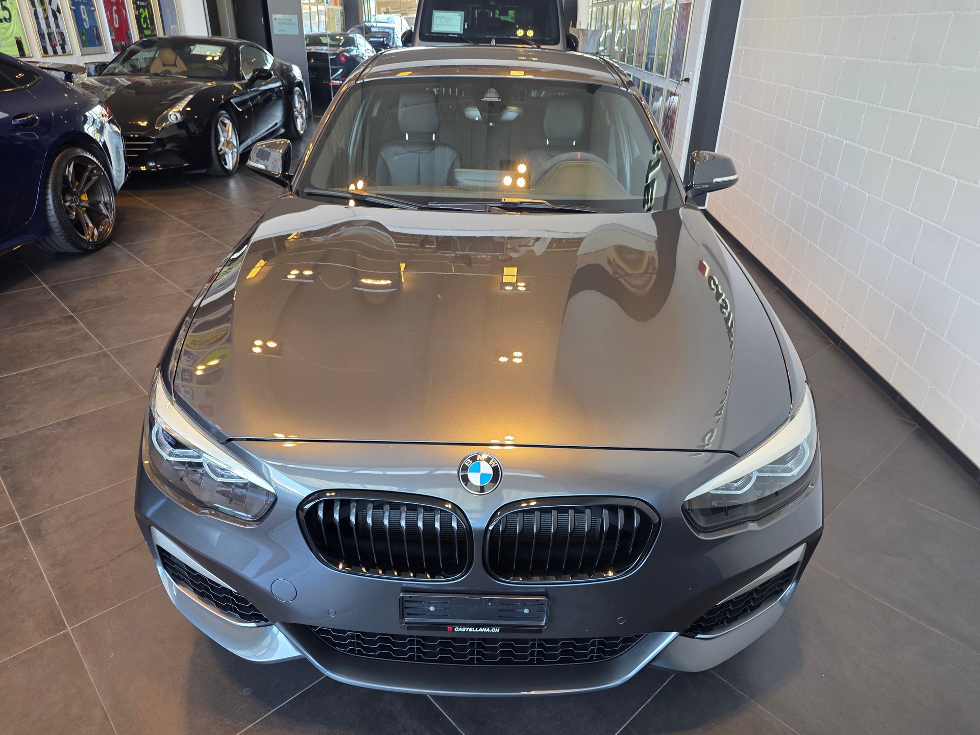 BMW M140i xDrive Swiss Per.Ed-showroom-element-3