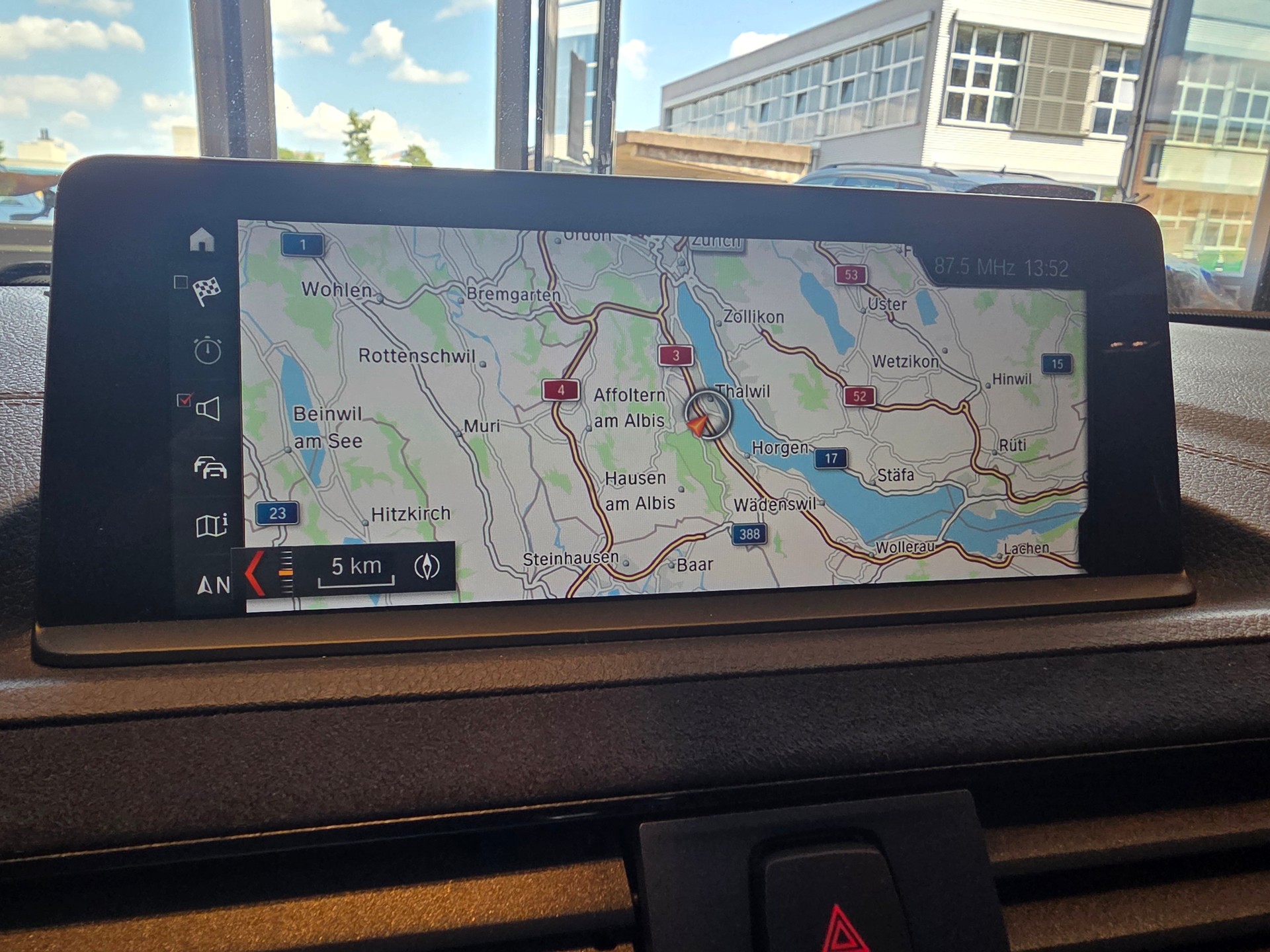 BMW M140i xDrive Swiss Per.Ed-image-18