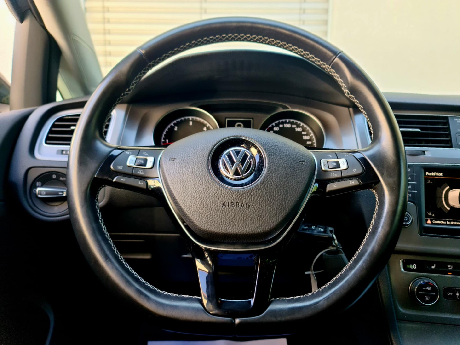 VW Golf Variant 1.6 TDI Comfortline-image-19