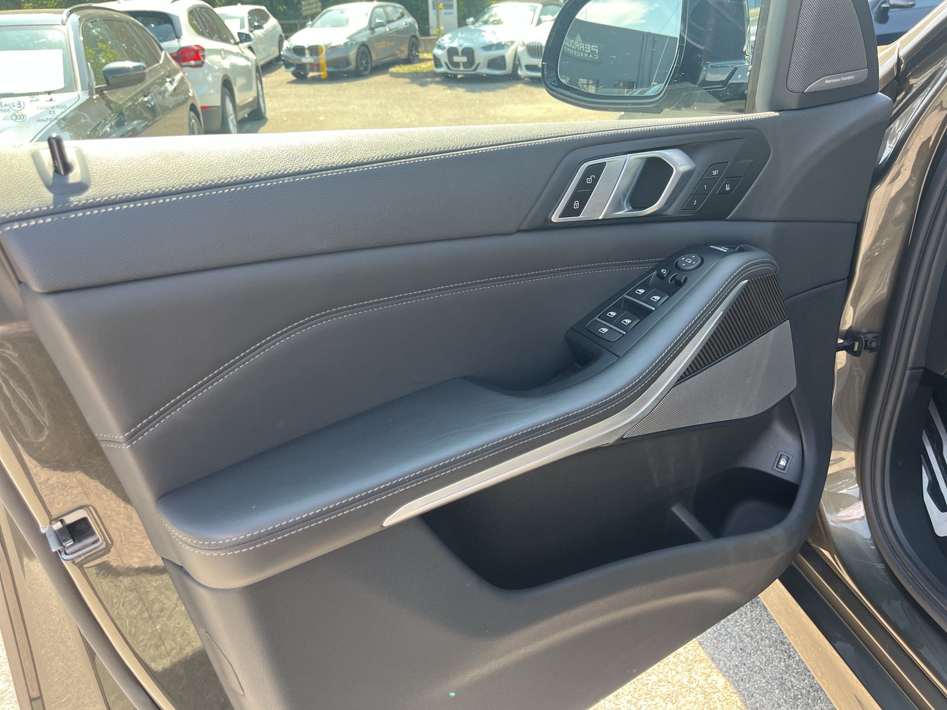 BMW X5 xDrive45e M Sport Steptronic-image-16