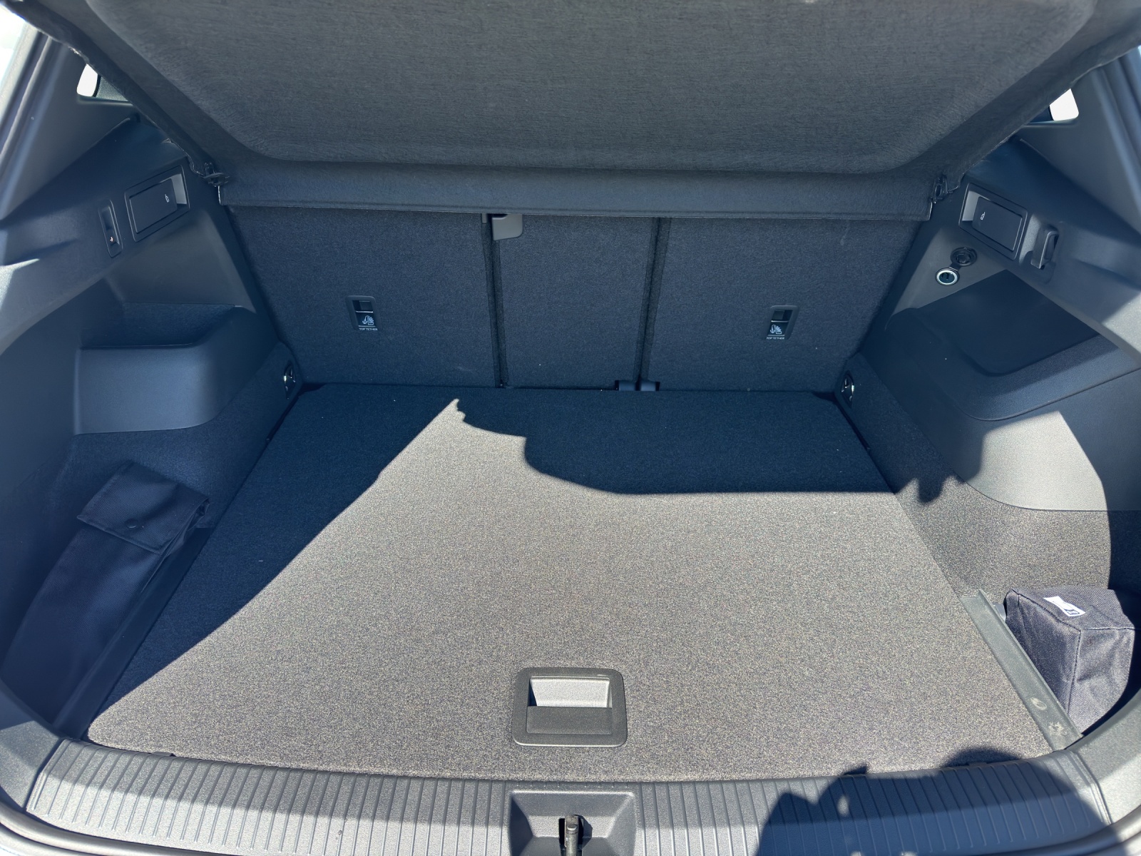 VW Tiguan 2.0 TSI DSG R-Line 4Motion-image-12