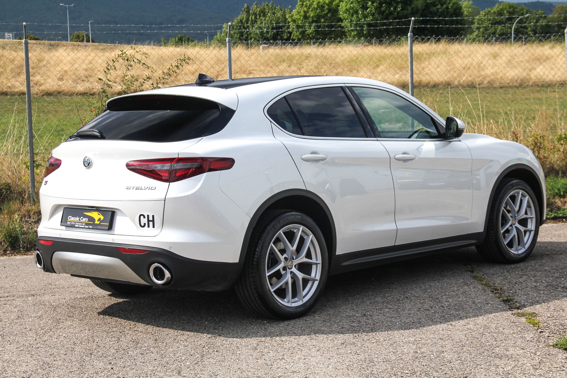 ALFA ROMEO Stelvio 2.0 Executive Q4 Automatic ⭐⭐⭐⭐⭐-showroom-element-3