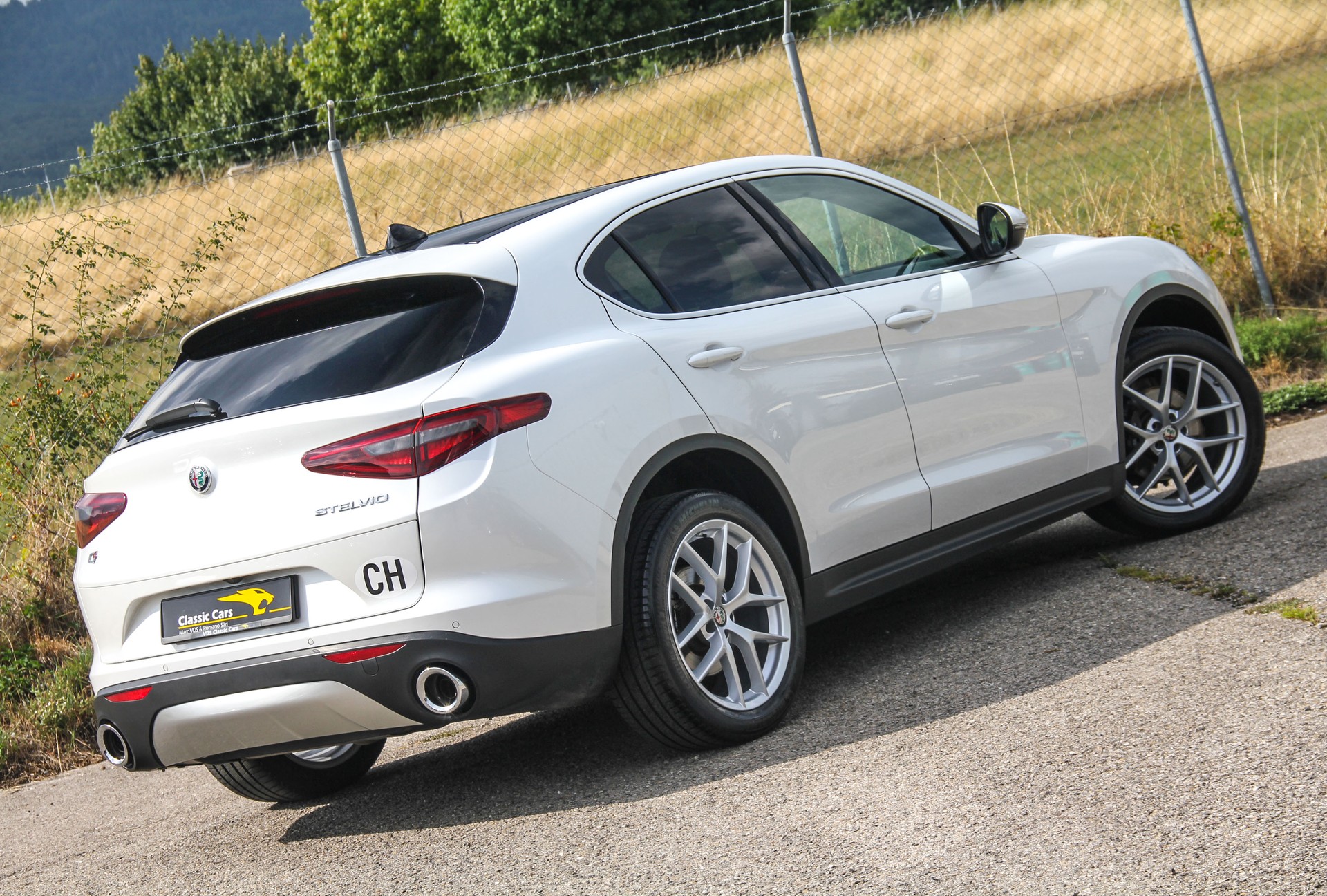 ALFA ROMEO Stelvio 2.0 Executive Q4 Automatic ⭐⭐⭐⭐⭐-showroom-element-1