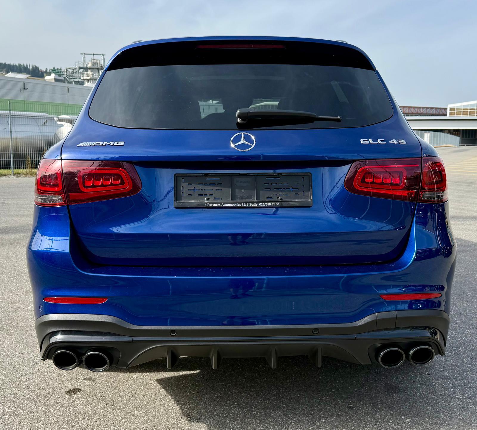 MERCEDES-BENZ GLC 43 AMG 4Matic 9G-Tronic-showroom-element-3