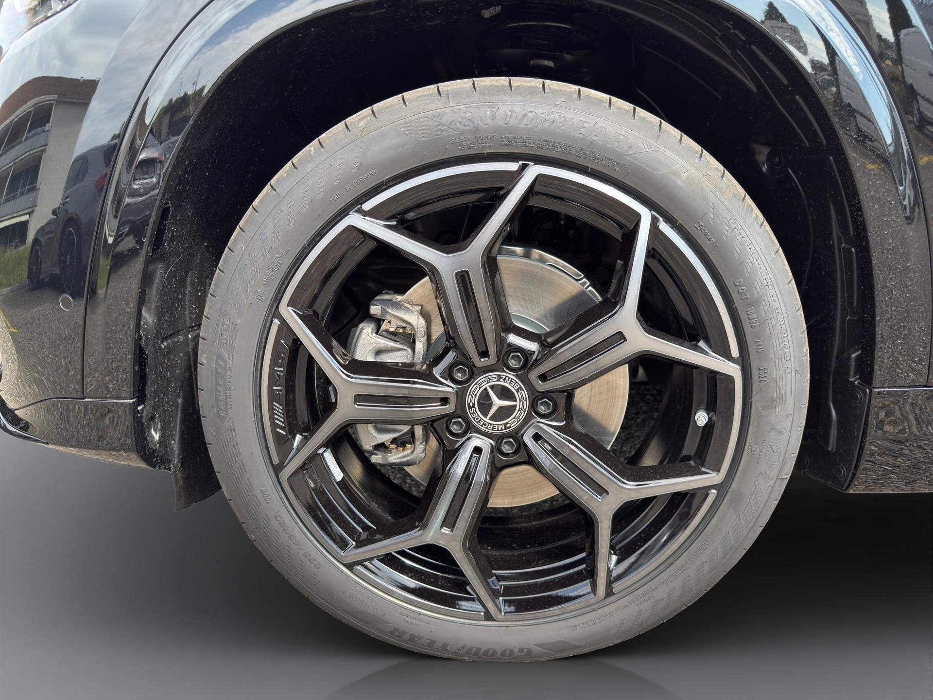 MERCEDES-BENZ GLB 220 4matic-image-19