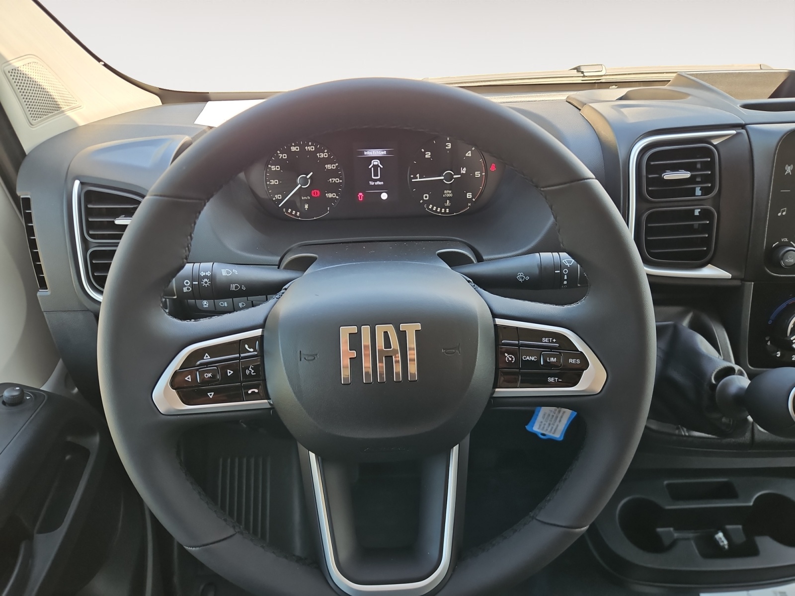 FIAT Ducato 35 L2H2 * 1350 kg Nutzlast * Winterreifen* Kamera * CarPlay ohne Kabel-image-10