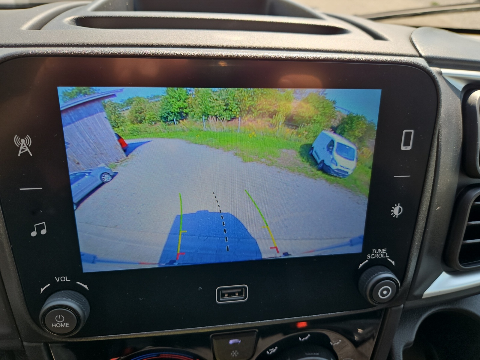 FIAT Ducato 35 L2H2 * 1350 kg Nutzlast * Winterreifen* Kamera * CarPlay ohne Kabel-image-8