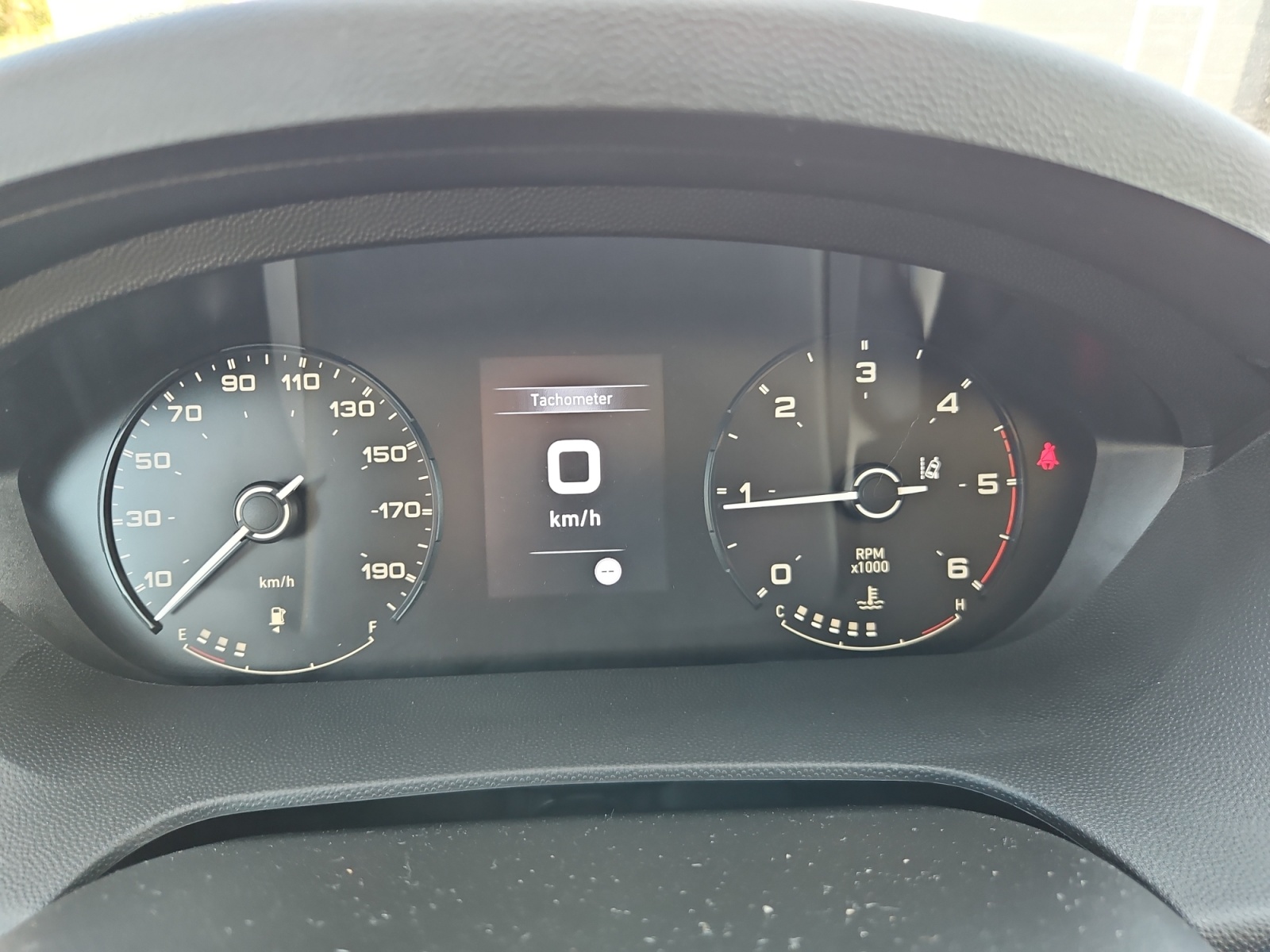 FIAT Ducato 35 L2H2 * 1350 kg Nutzlast * Winterreifen* Kamera * CarPlay ohne Kabel-image-11