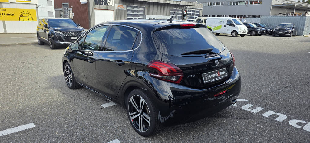PEUGEOT 208 1.2 PureTech GT Line S/S-image-2
